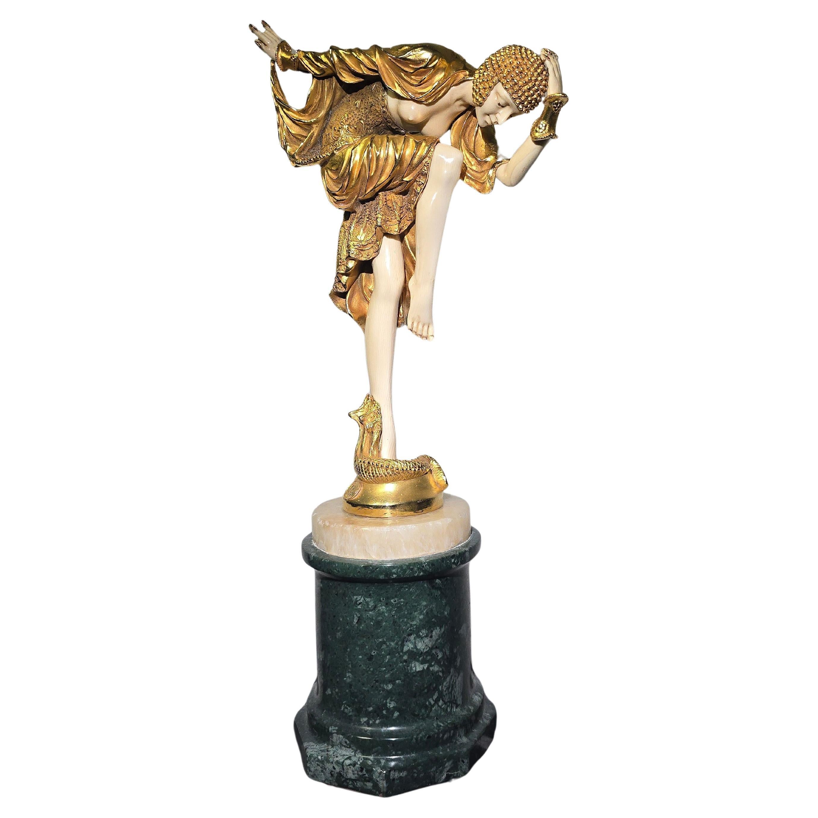 Escultura criselefantina del siglo XX de J.R. Colinet