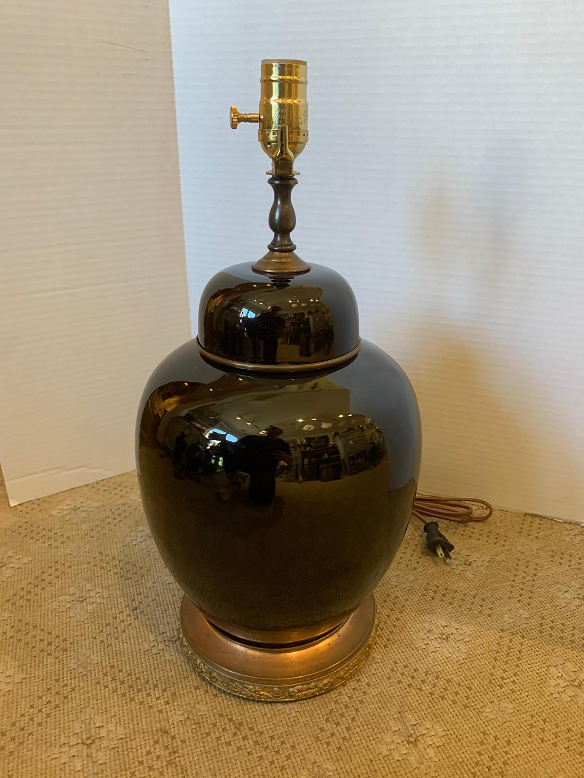 20th Century circa 1930s Chinese Black Mirror Porcelain Ginger Jar as Lamp In Good Condition For Sale In Atlanta, GA