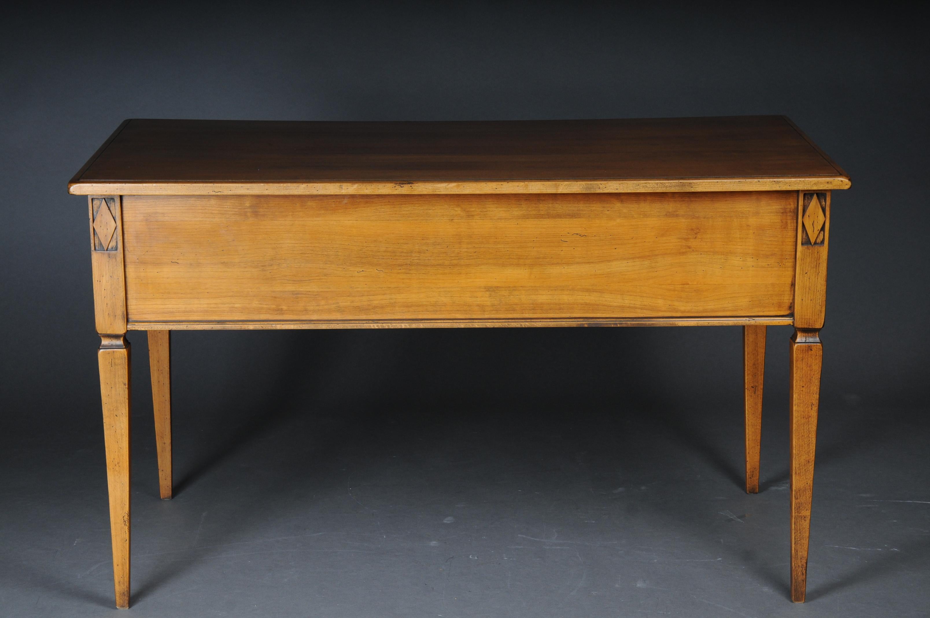 20th Century Classic Desk in the Style of Classicism 7