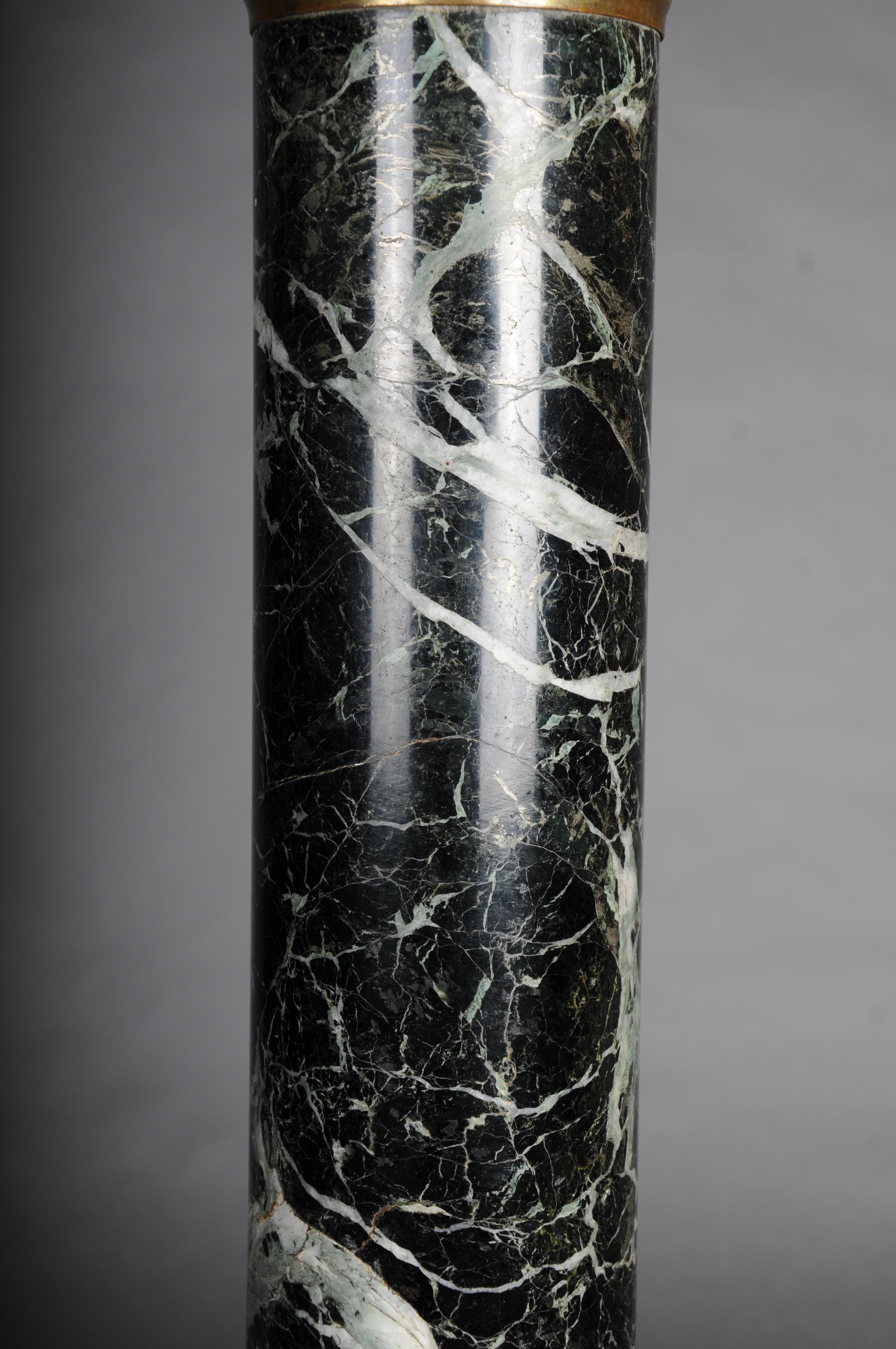 20th Century Classic French marble column, black with gold brass. For Sale 4