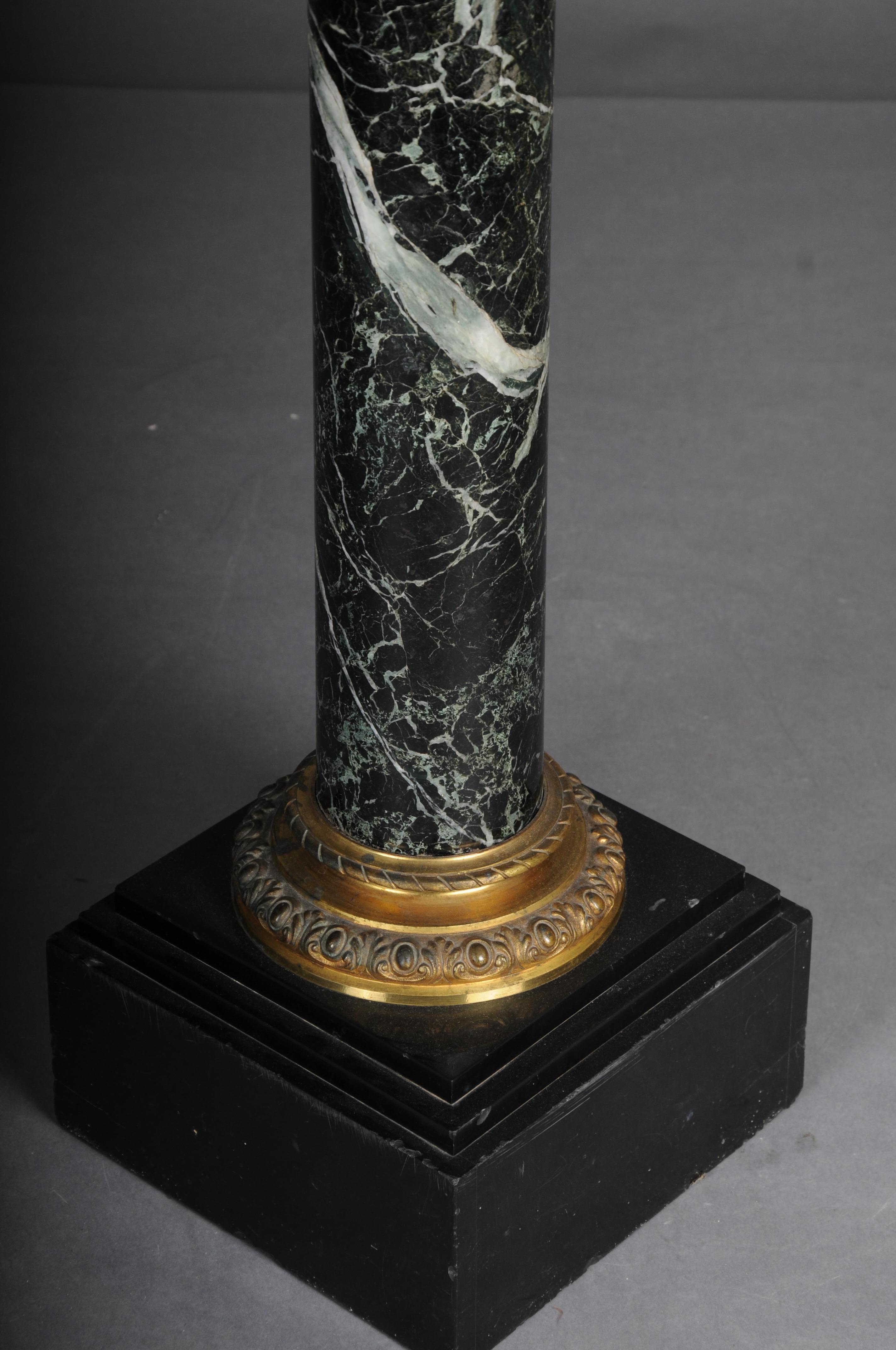 20th Century Classic French marble column, black with gold brass. For Sale 6