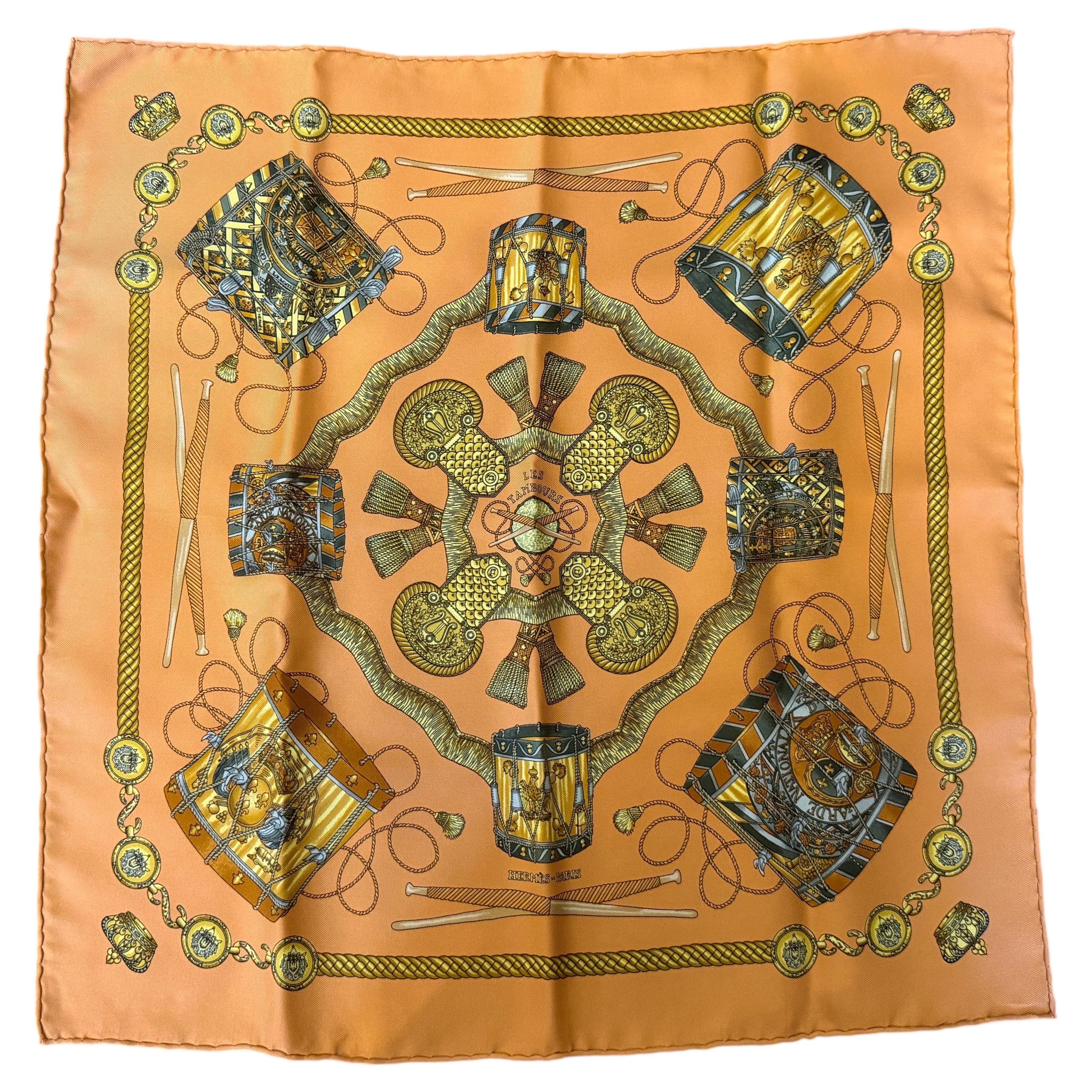 Foulard classique en soie orange du 20e siècle "Les tambours" par Hermes en vente