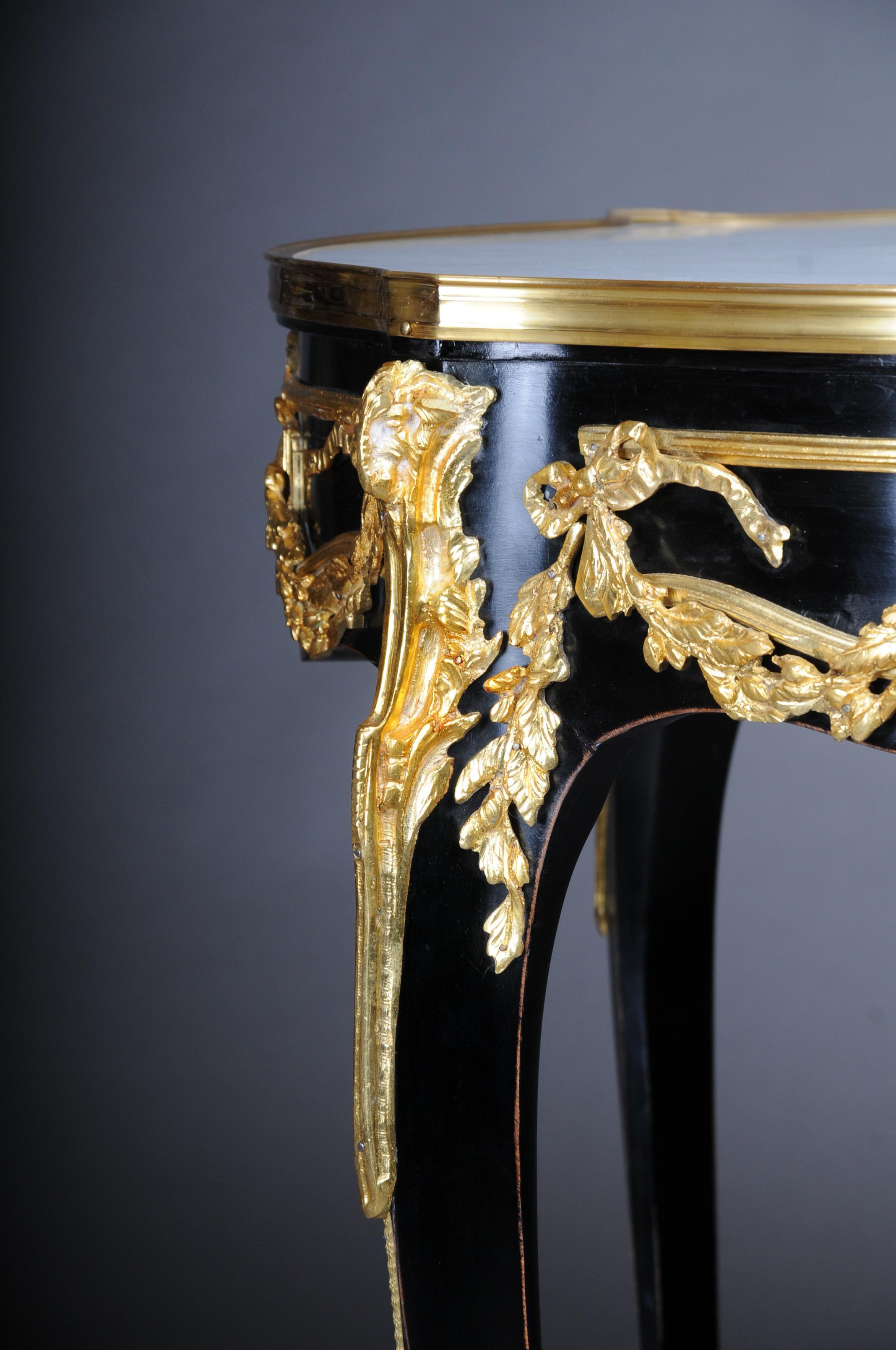 Classic Beistelltisch 20. Jahrhundert, vergoldete Bronze, schwarz, Louis XV im Angebot 1