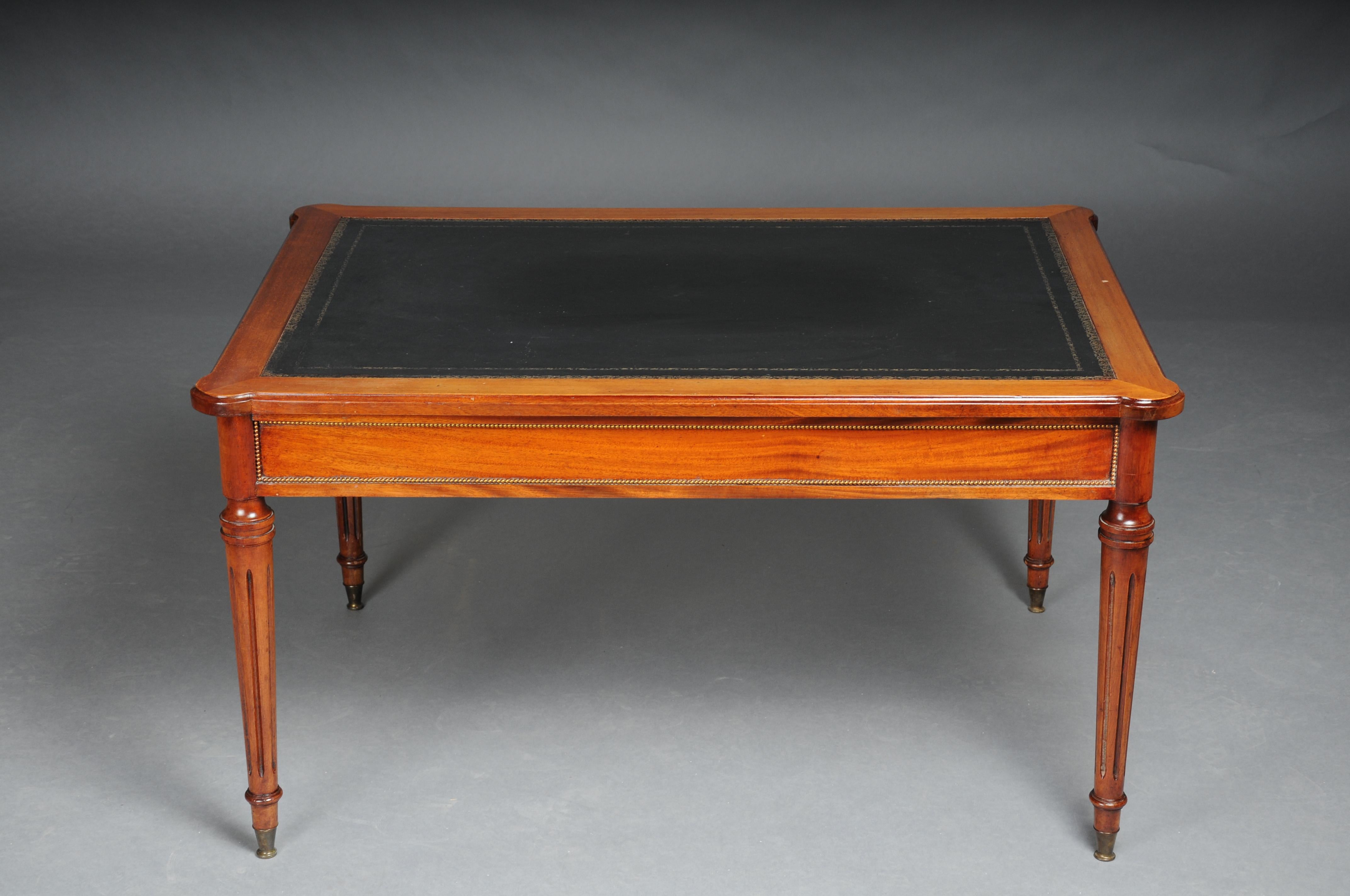 20th Century Classicist English Coffee Table Leather Top For Sale 2