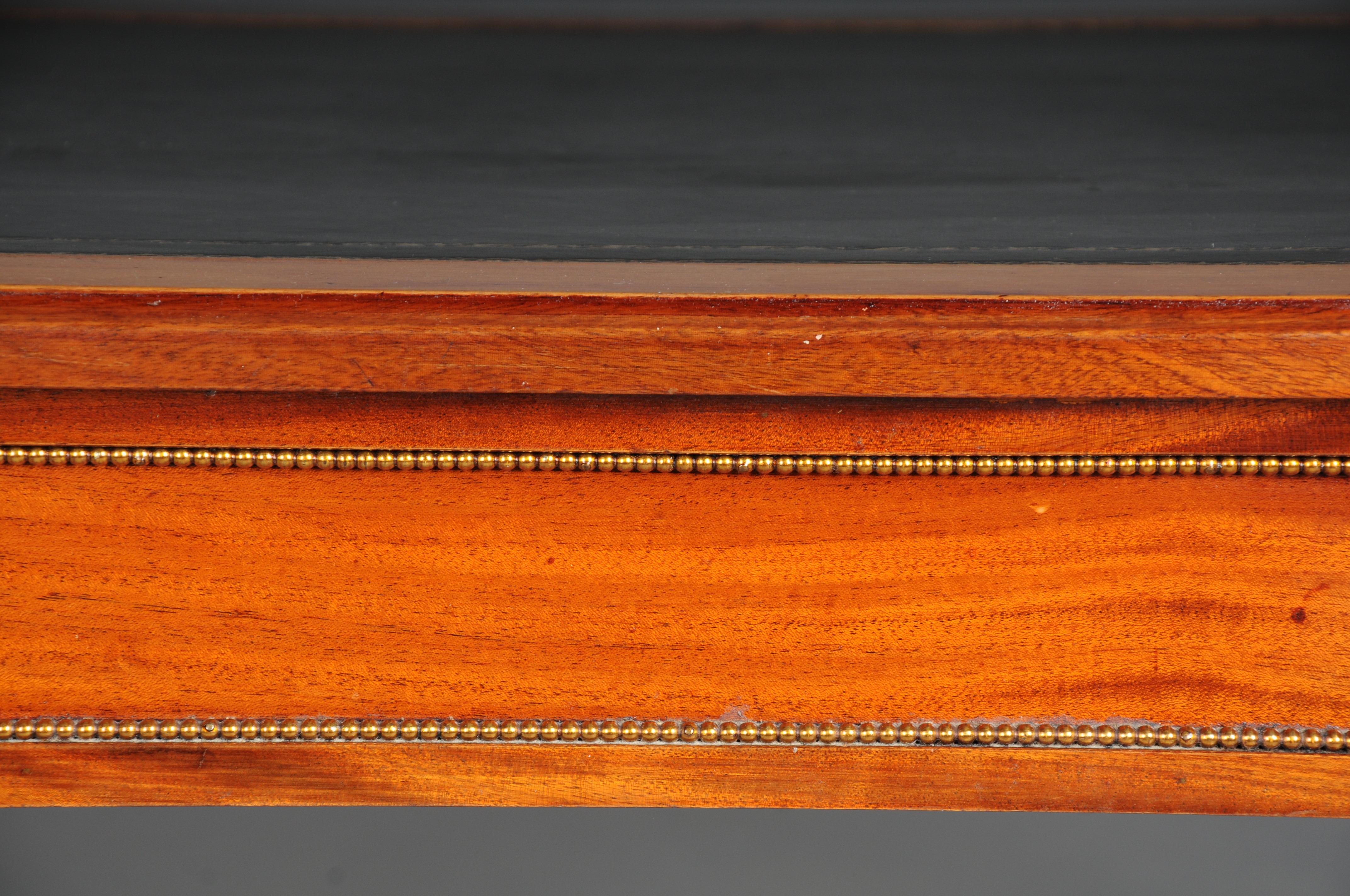 20th Century Classicist English Coffee Table Leather Top For Sale 4