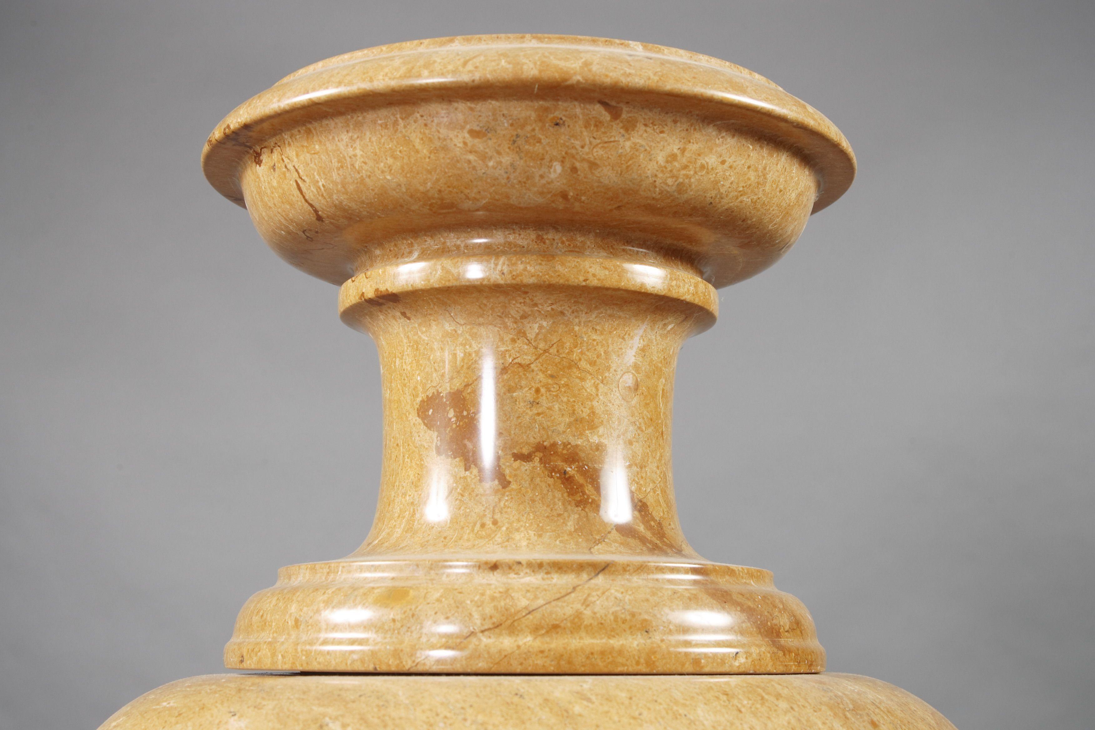 20th Century Classicist Style Marble Crater Vase For Sale 1