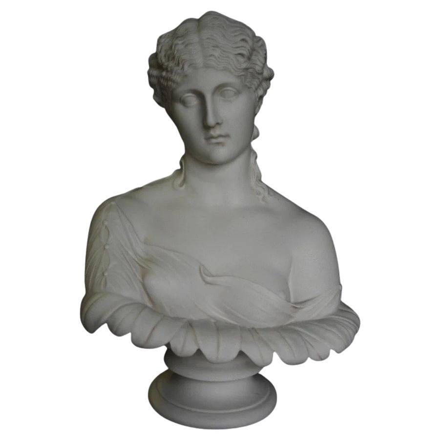 Scultura con busto di Clytie del XX secolo - Eleganza classica in marmo in vendita 1