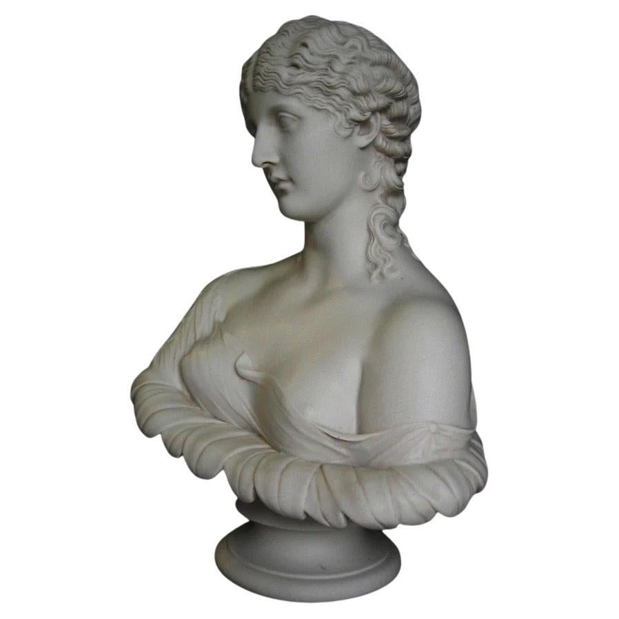 Scultura con busto di Clytie del XX secolo - Eleganza classica in marmo in vendita 2