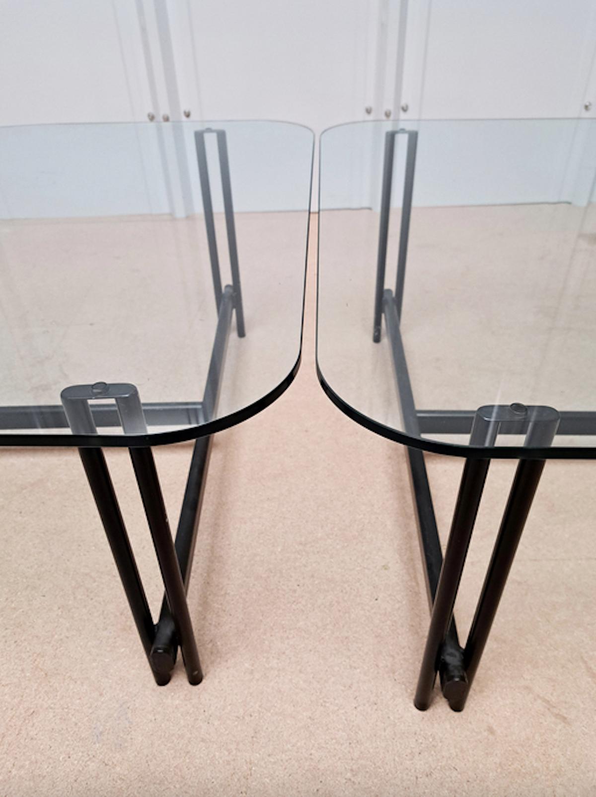 Moderne Tables basses / Tables d'appoint du 20e siècle en vente