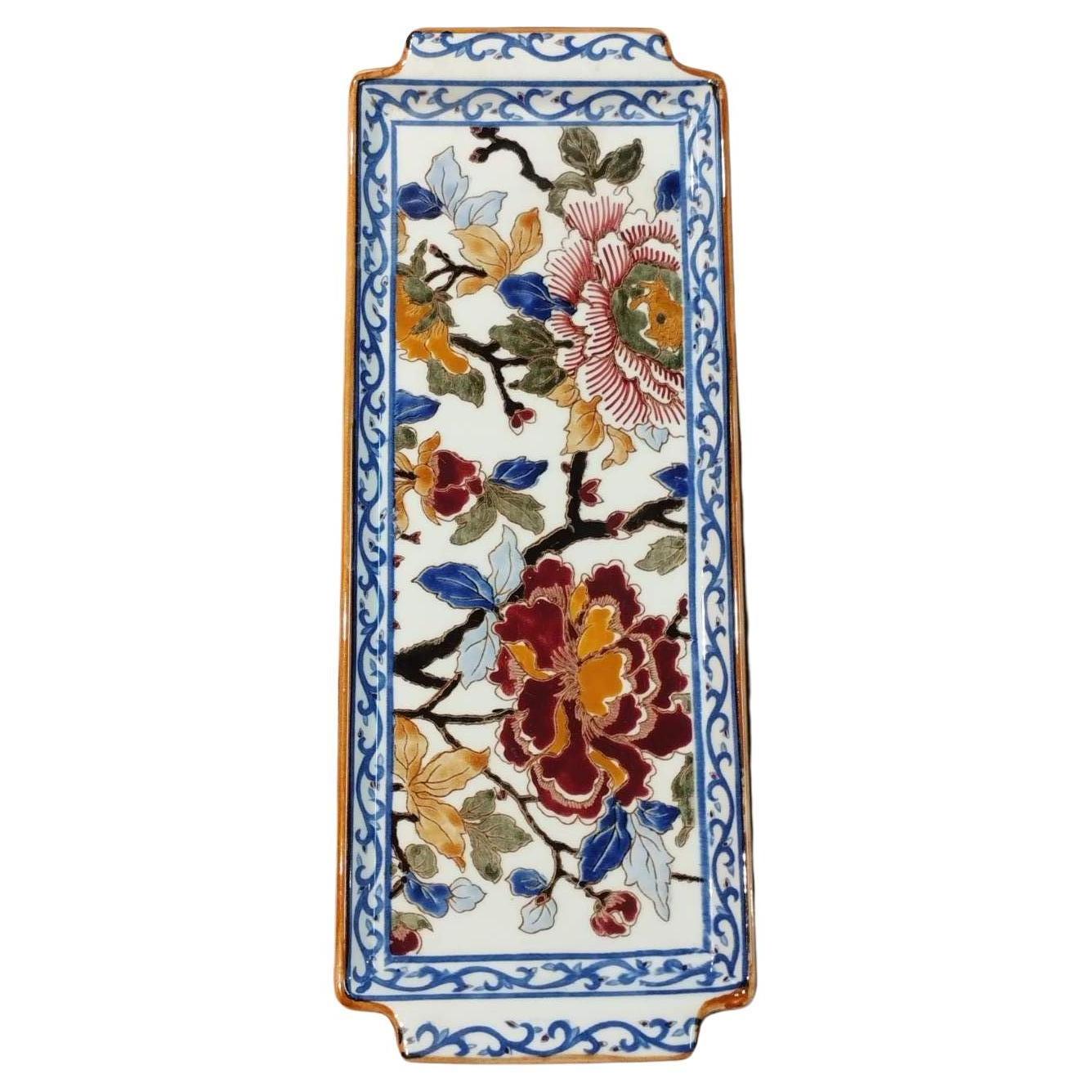 French original and colourful centrepiece by Gien! Made with vivid colours decorated with lovely flowers and surrounded with traditional figures in blue and white. Could bring lots of joy to your table and may be arranged with fruits or candies!