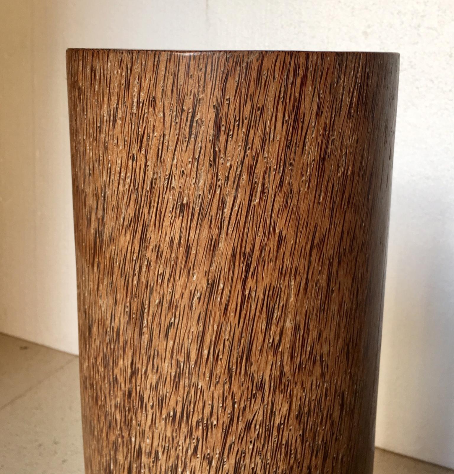 20th Century Column or Pedestal in Coconut Wood In Good Condition In Madrid, ES