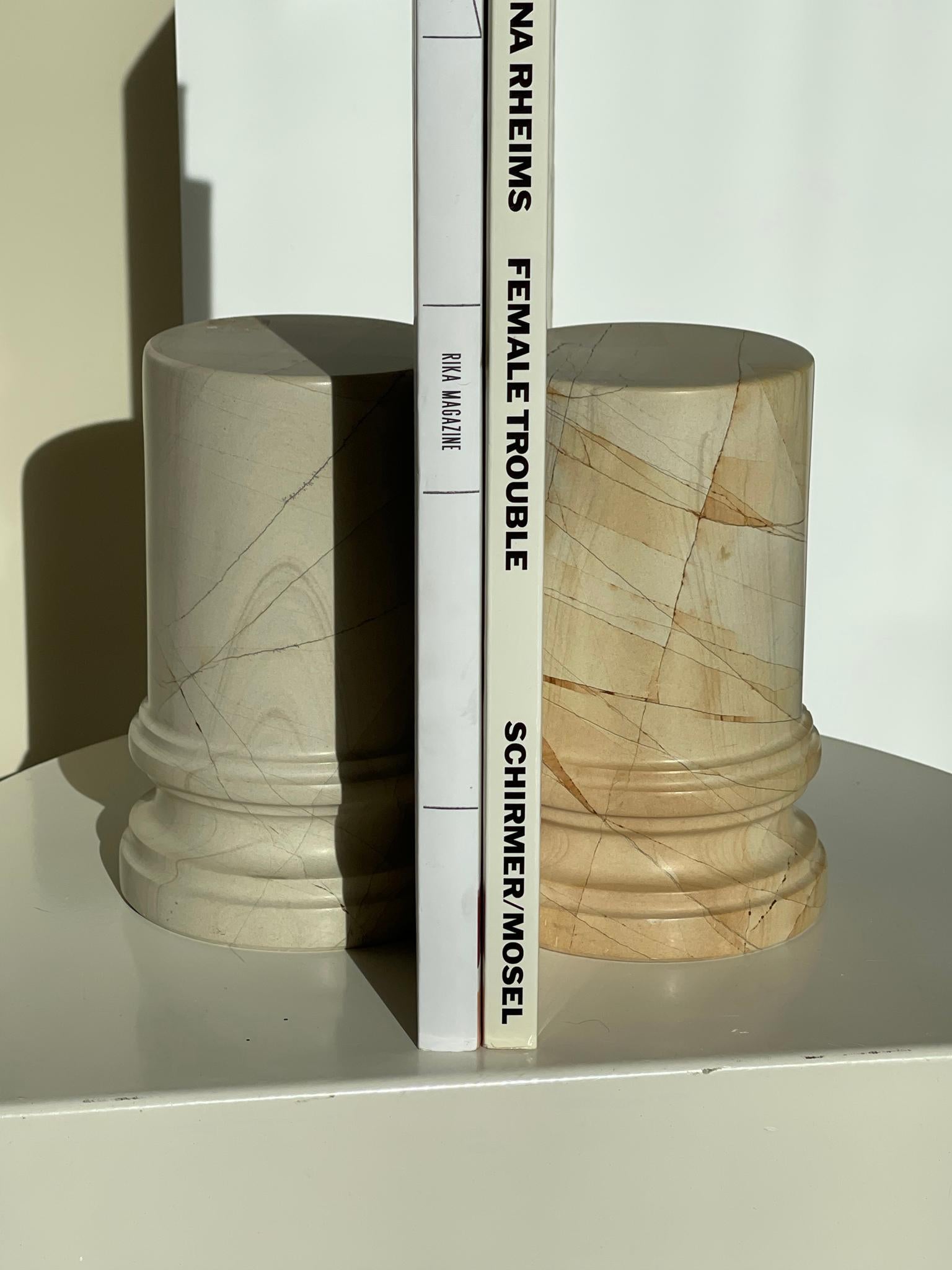 20th Century Column Stone Bookends In Good Condition For Sale In Miami, FL
