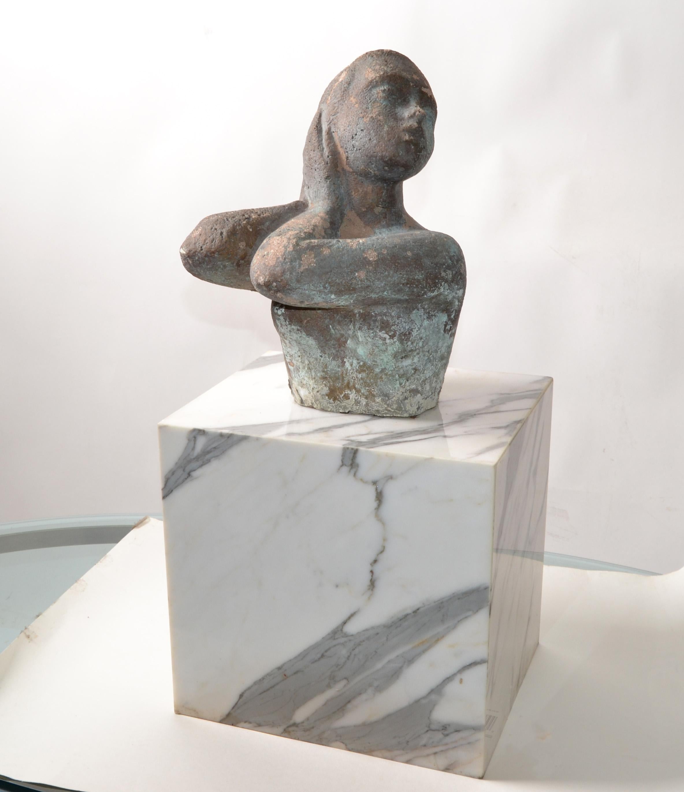20th Century Concrete Lady Bust Attributed to Chuck Dodson Mounted Sculpture For Sale 3