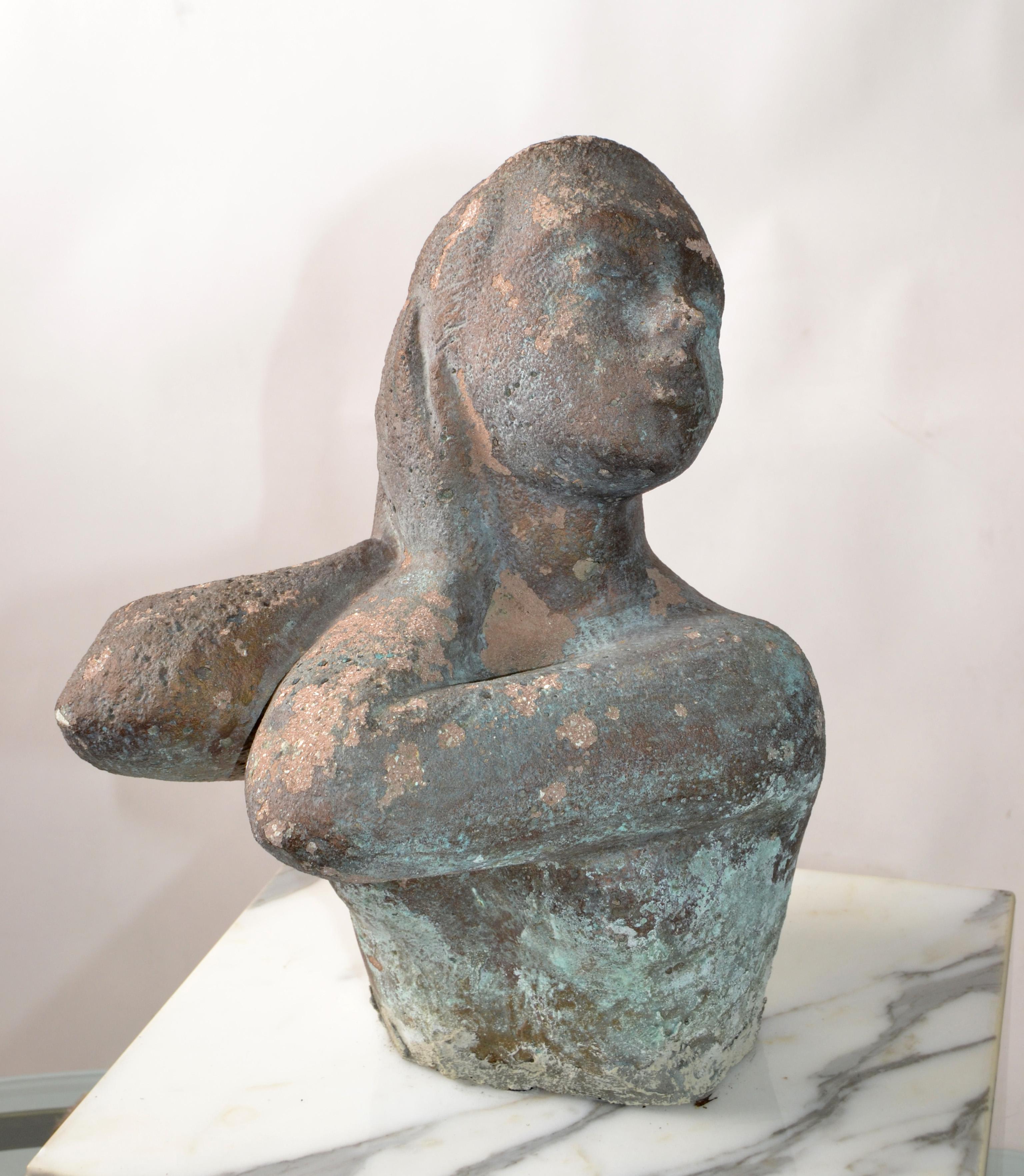 20th Century Concrete Lady Bust Attributed to Chuck Dodson Mounted Sculpture For Sale 6