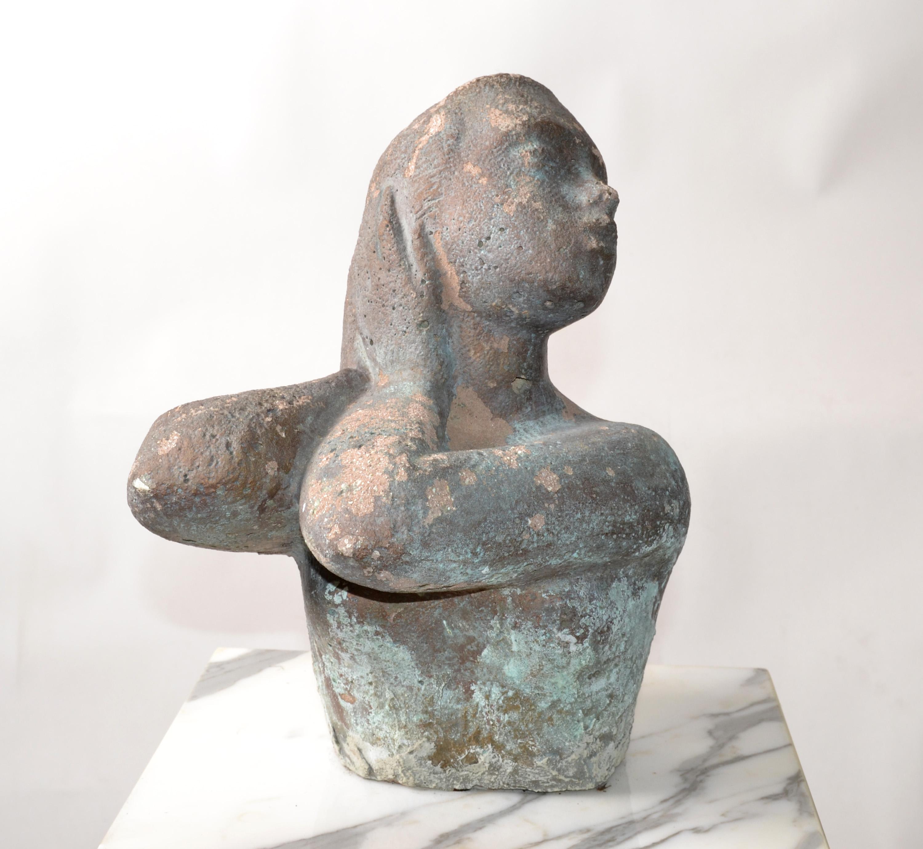 Brutalisme Buste de femme en béton du 20ème siècle attribué à une sculpture montée par Chuck Dodson en vente