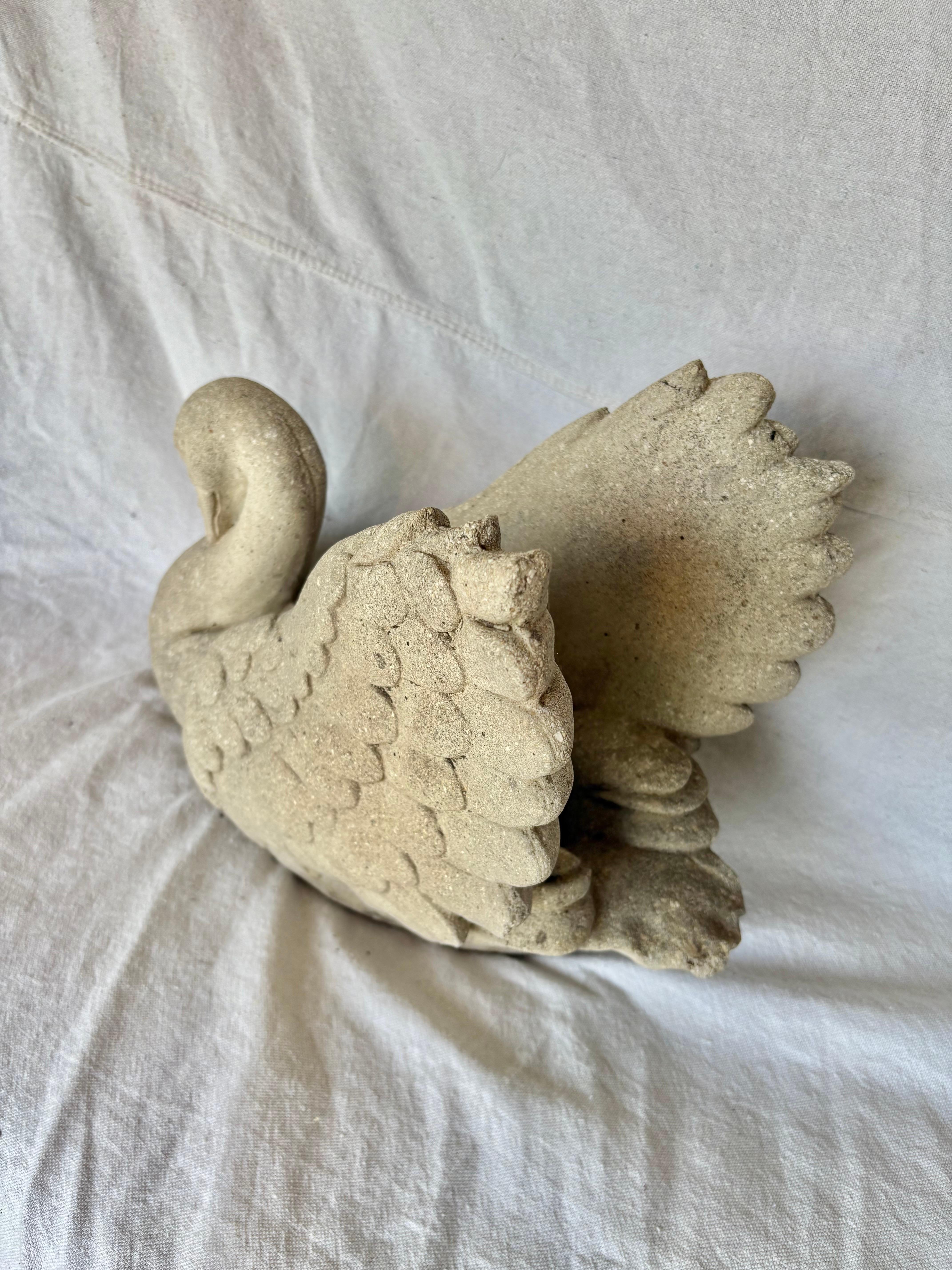Jardinière Swan en béton du 20e siècle Bon état - En vente à Burton, TX