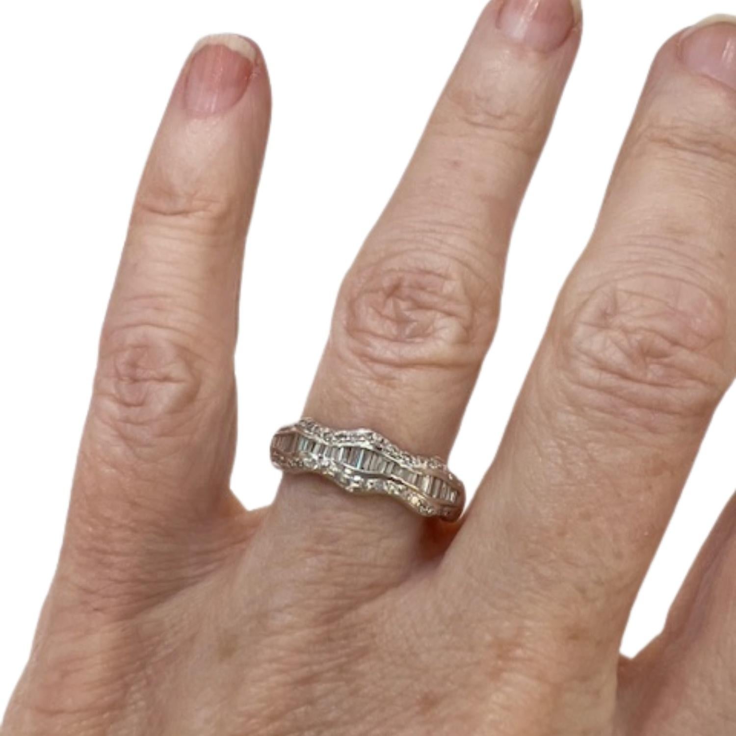 20th Century Contemporary 0,68 Karat Diamant  Gold-Cocktailring (Zeitgenössisch) im Angebot