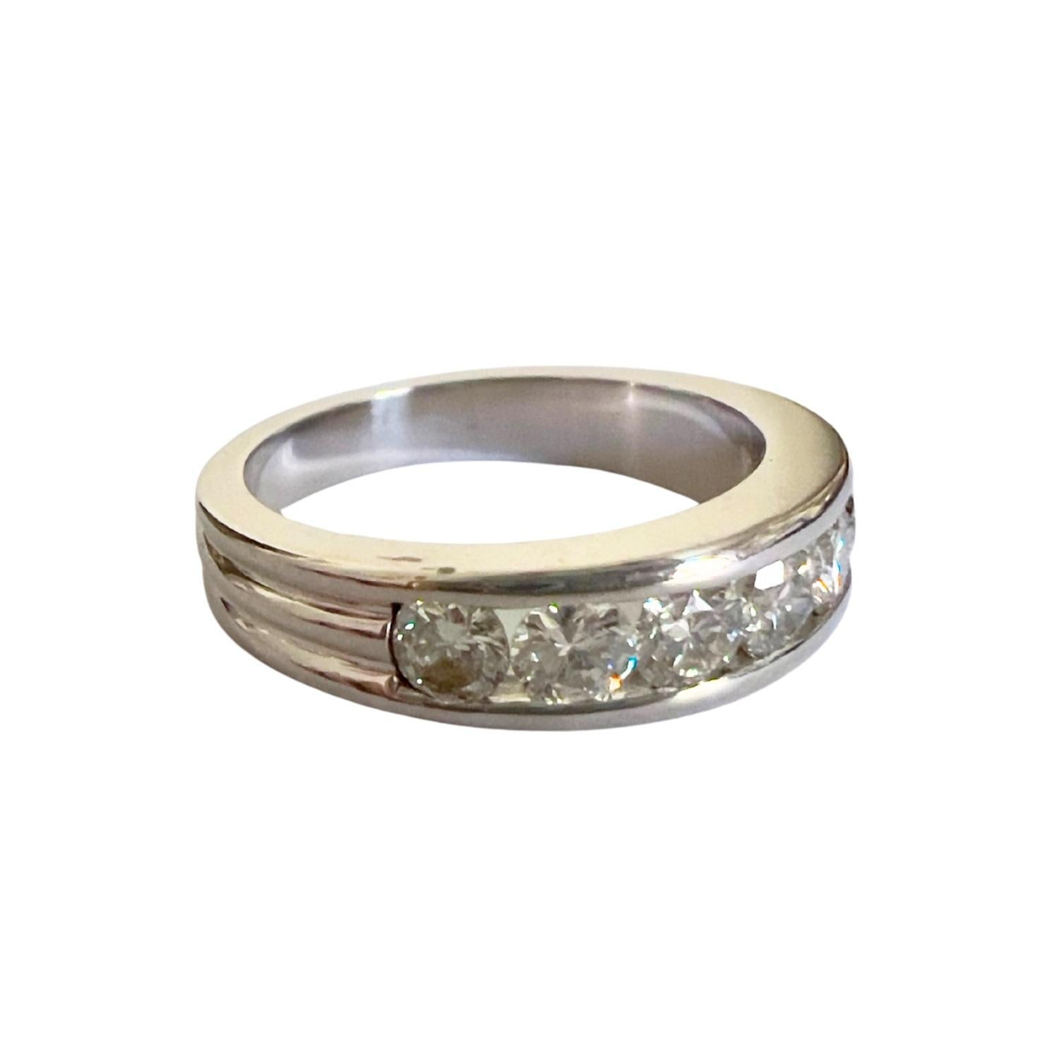 Siglo XX Contemporáneo Anillo de oro de 18 quilates con 1,00 quilate de diamantes en Bueno estado para la venta en MADRID, ES