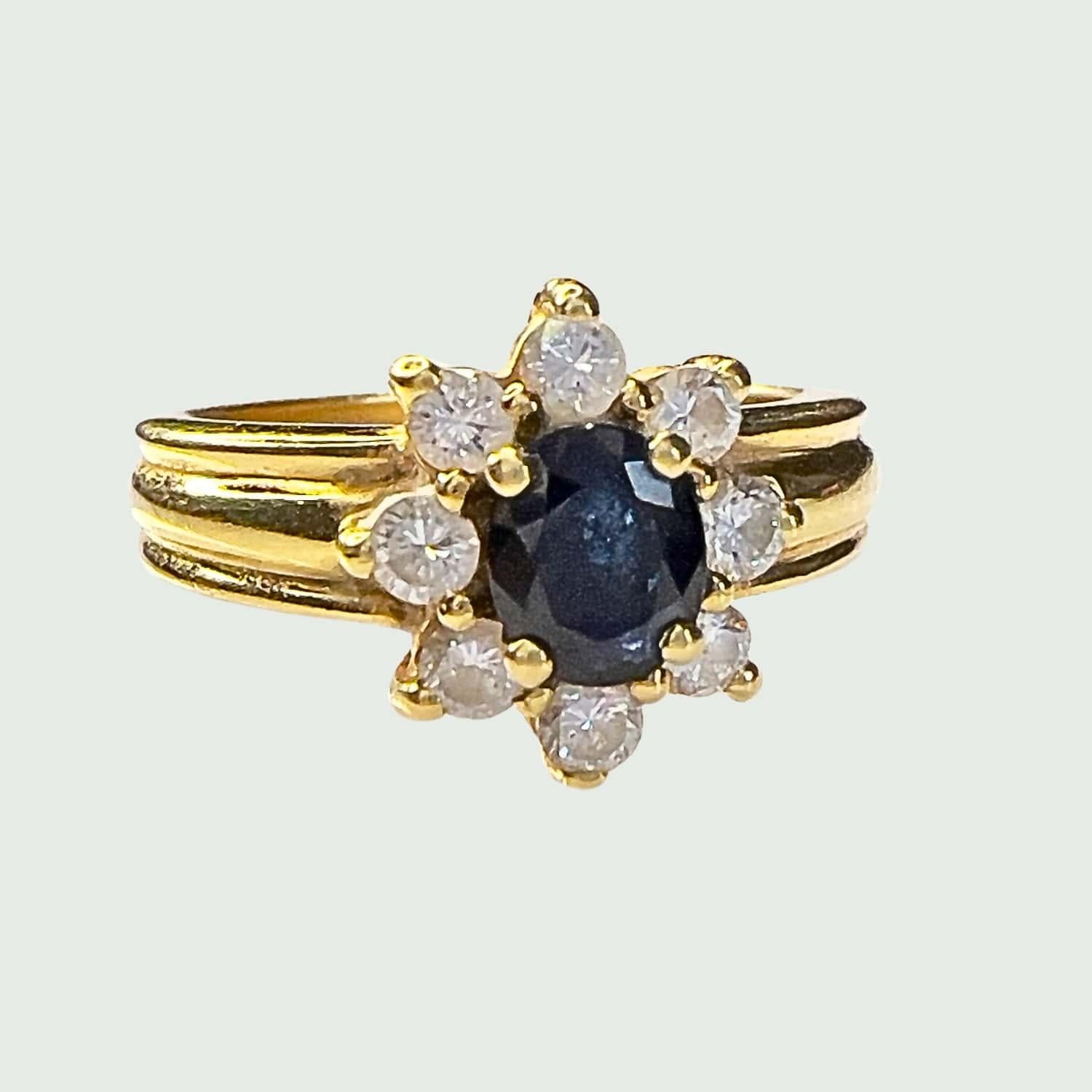 Zeitgenössischer Ring mit Diamanten und Saphiren aus 18k Gelbgold des 20. im Angebot 1