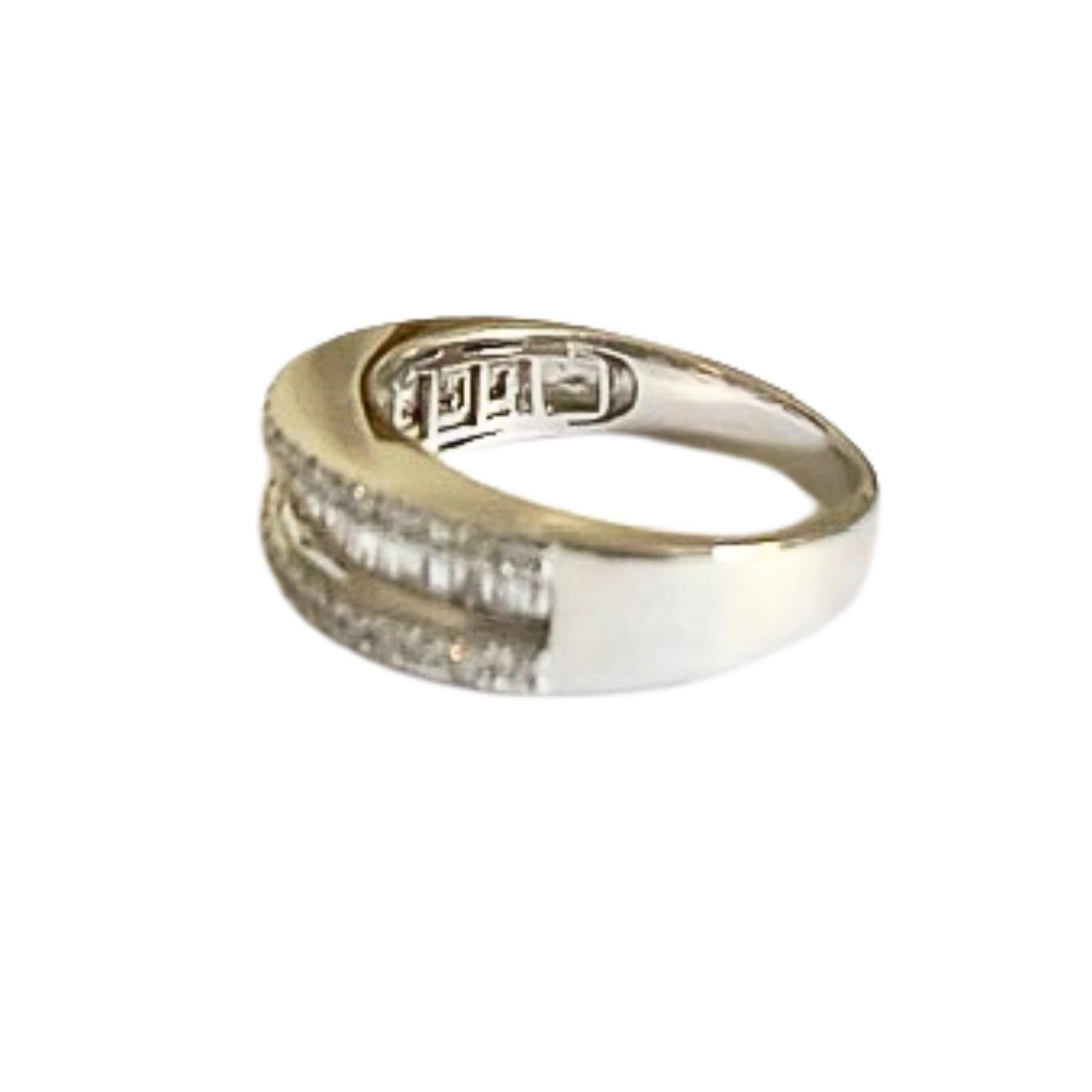 Anello in stile contemporaneo del XX secolo con diamanti da 0,48 carati in oro 18 carati in vendita 2