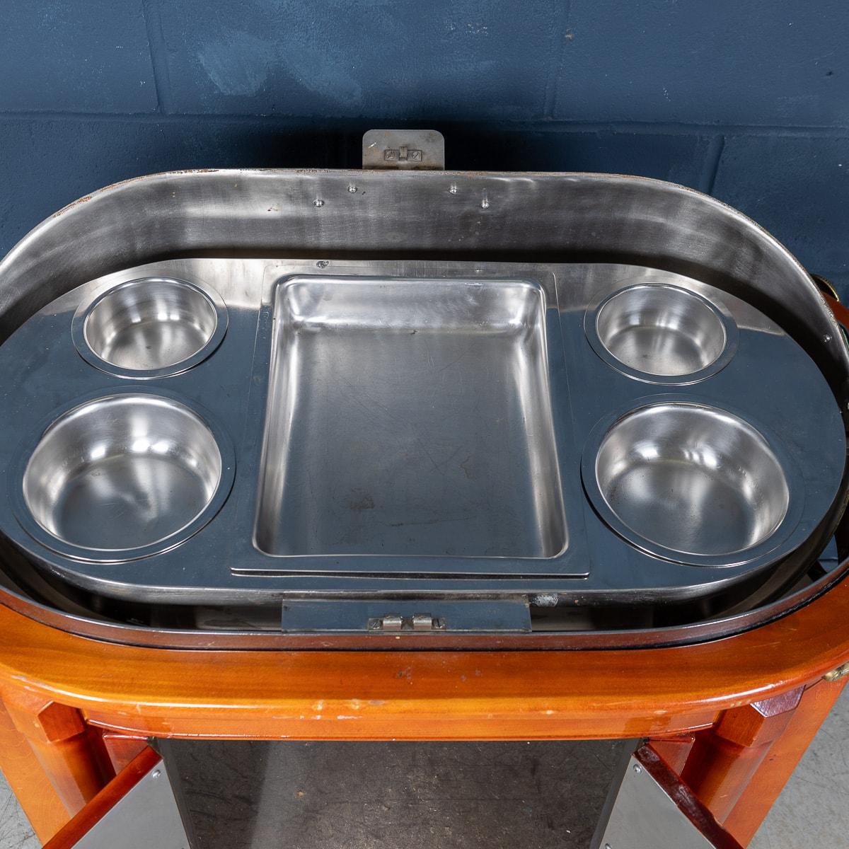 Carro de baño maría continental de cobre y latón del siglo XX c.1970 en venta 10