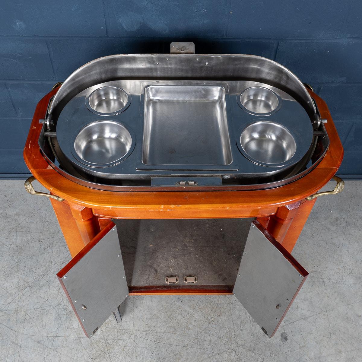 Carro de baño maría continental de cobre y latón del siglo XX c.1970 en venta 3