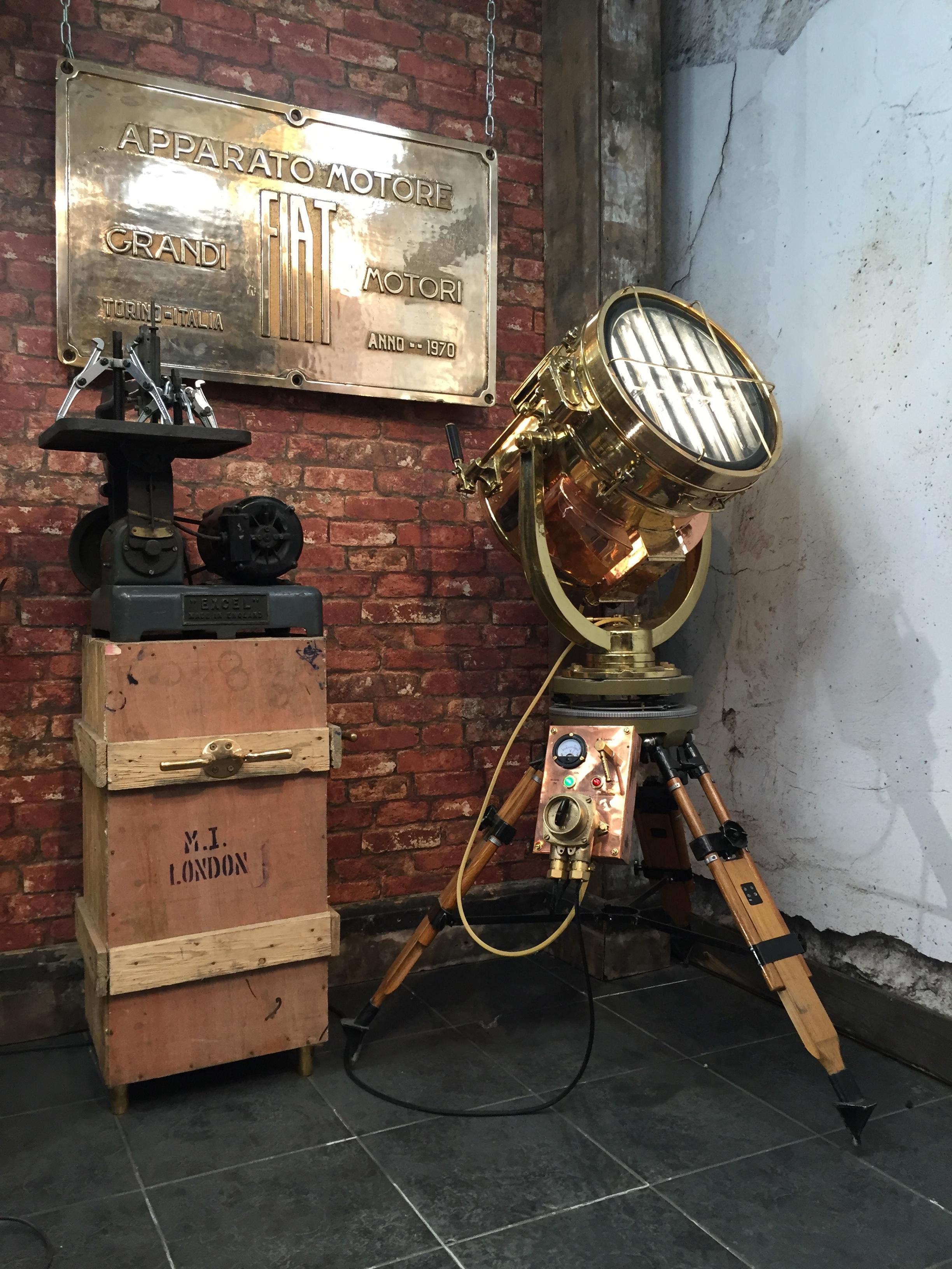 20th Century Copper & Brass Signalling Floor Lamp and Military Gyroscope Tripod For Sale 2