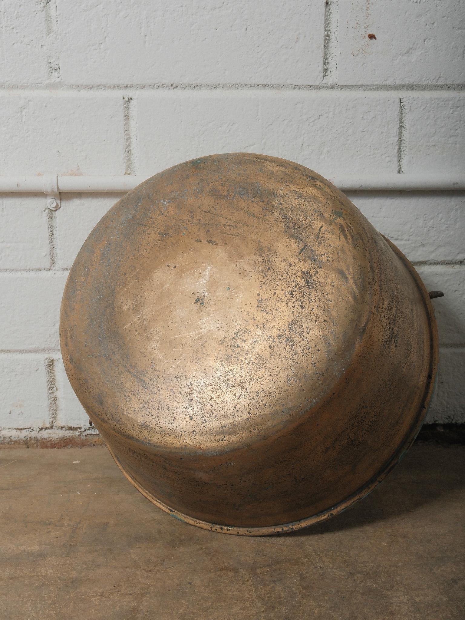 20th Century Copper Vessel with Forged Swing Handle en venta 7