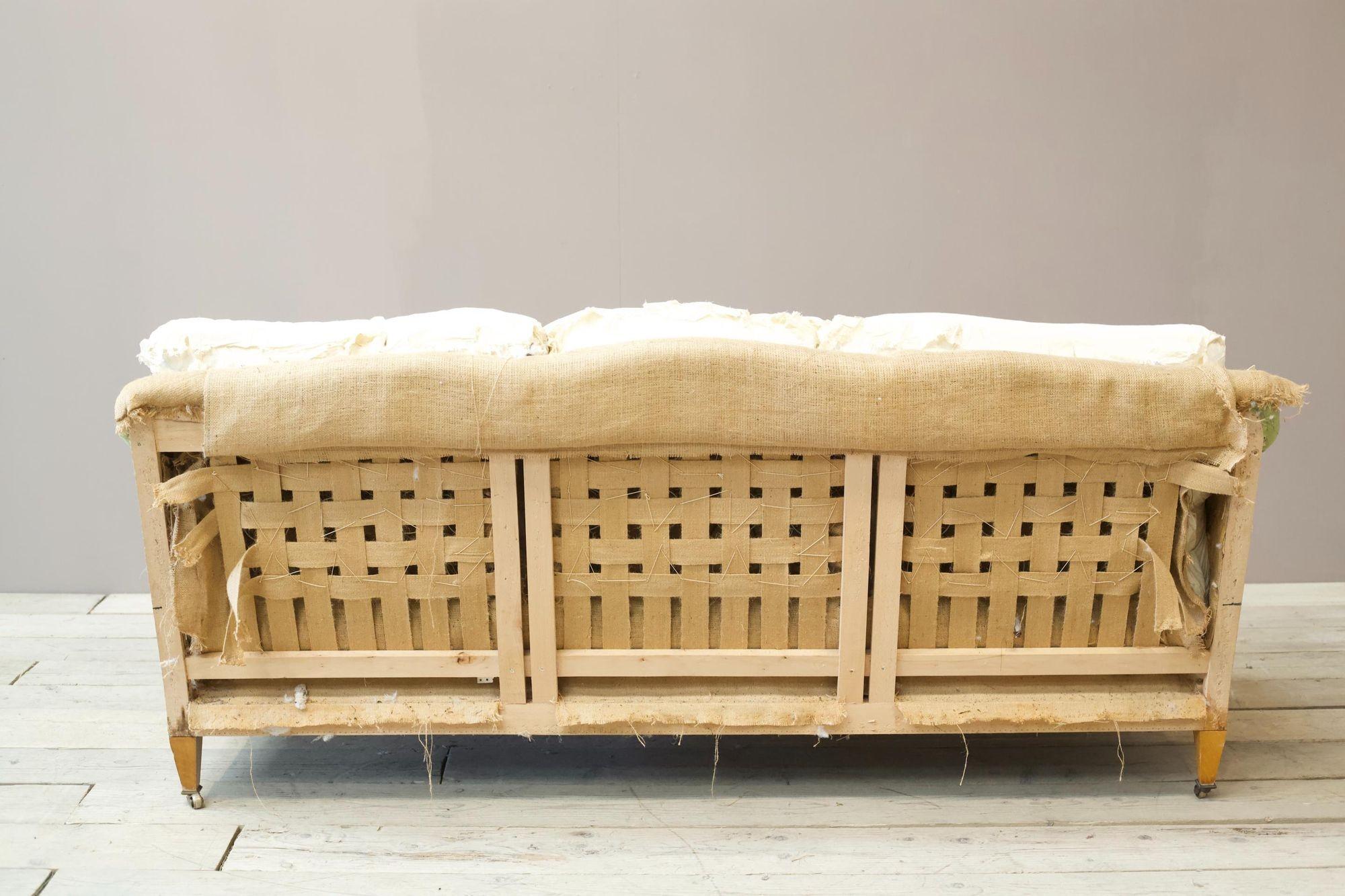 20th century country house sofa by William Yeoward For Sale 1