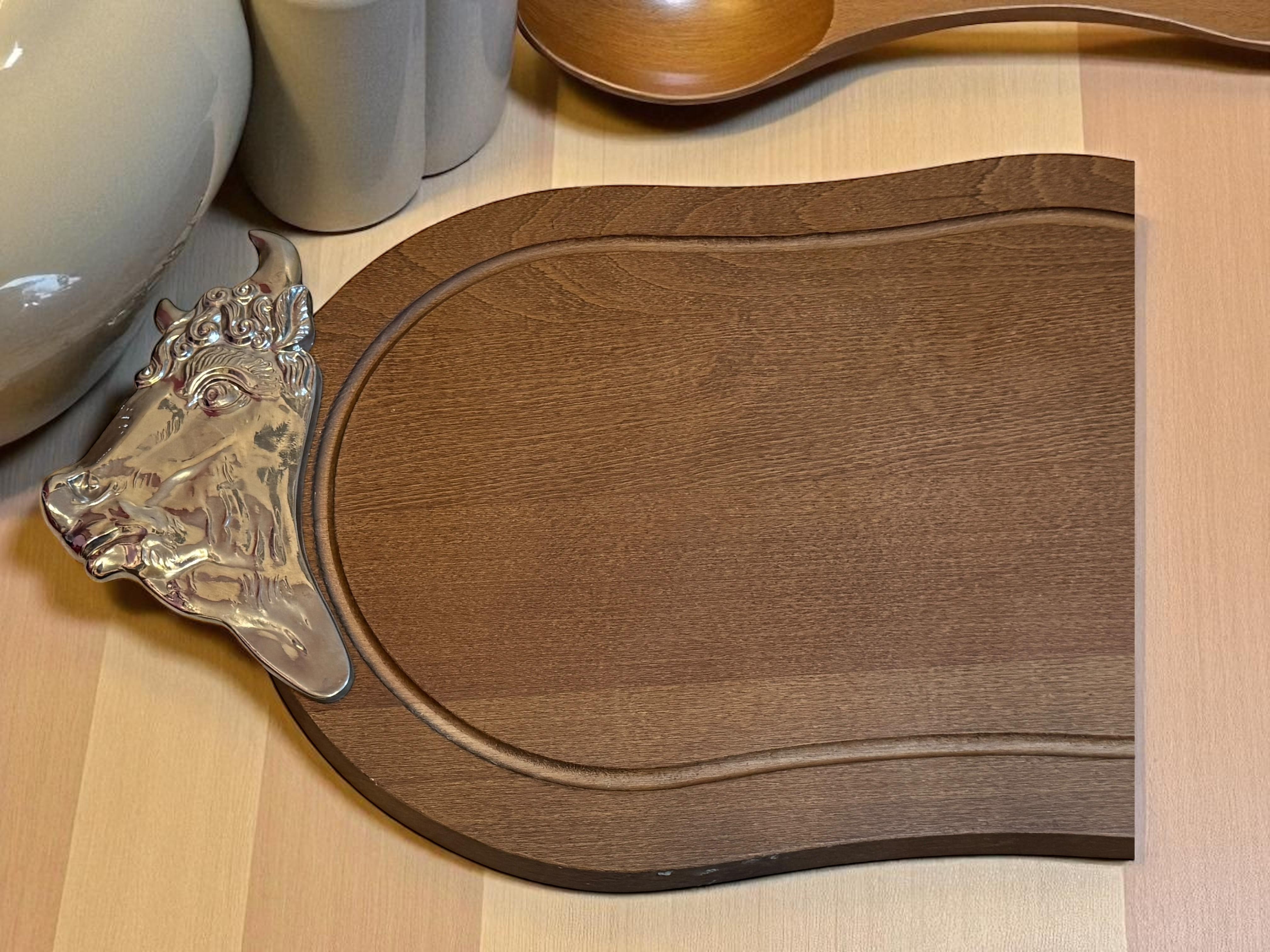 20ème siècle Vache Bull Wood Wood Cutting Board Plate Tray Plater, Austria Vintage en vente 5