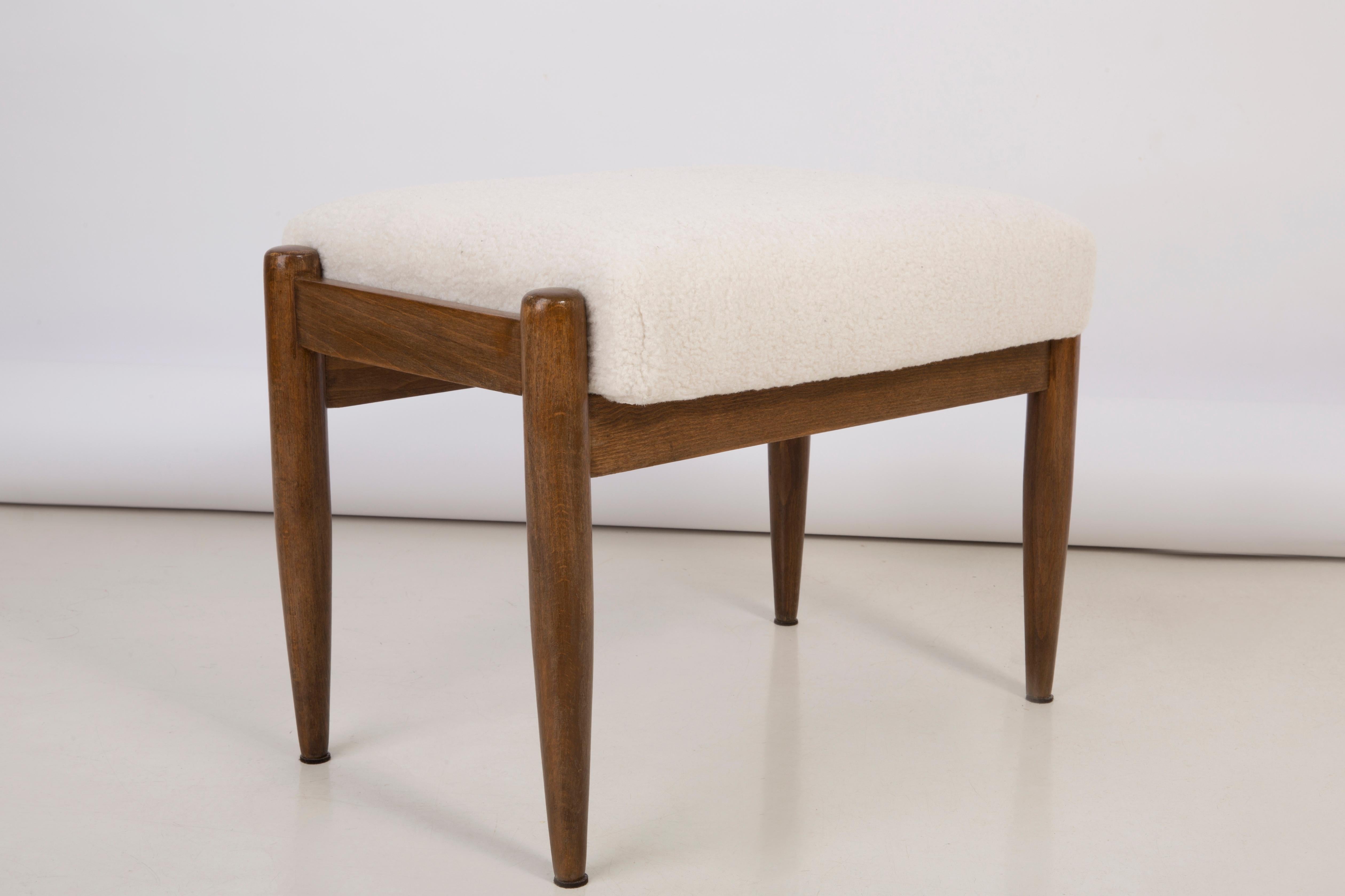 20th Century Crème Boucle Armchair and Stool, Edmund Homa, 1960s For Sale 5