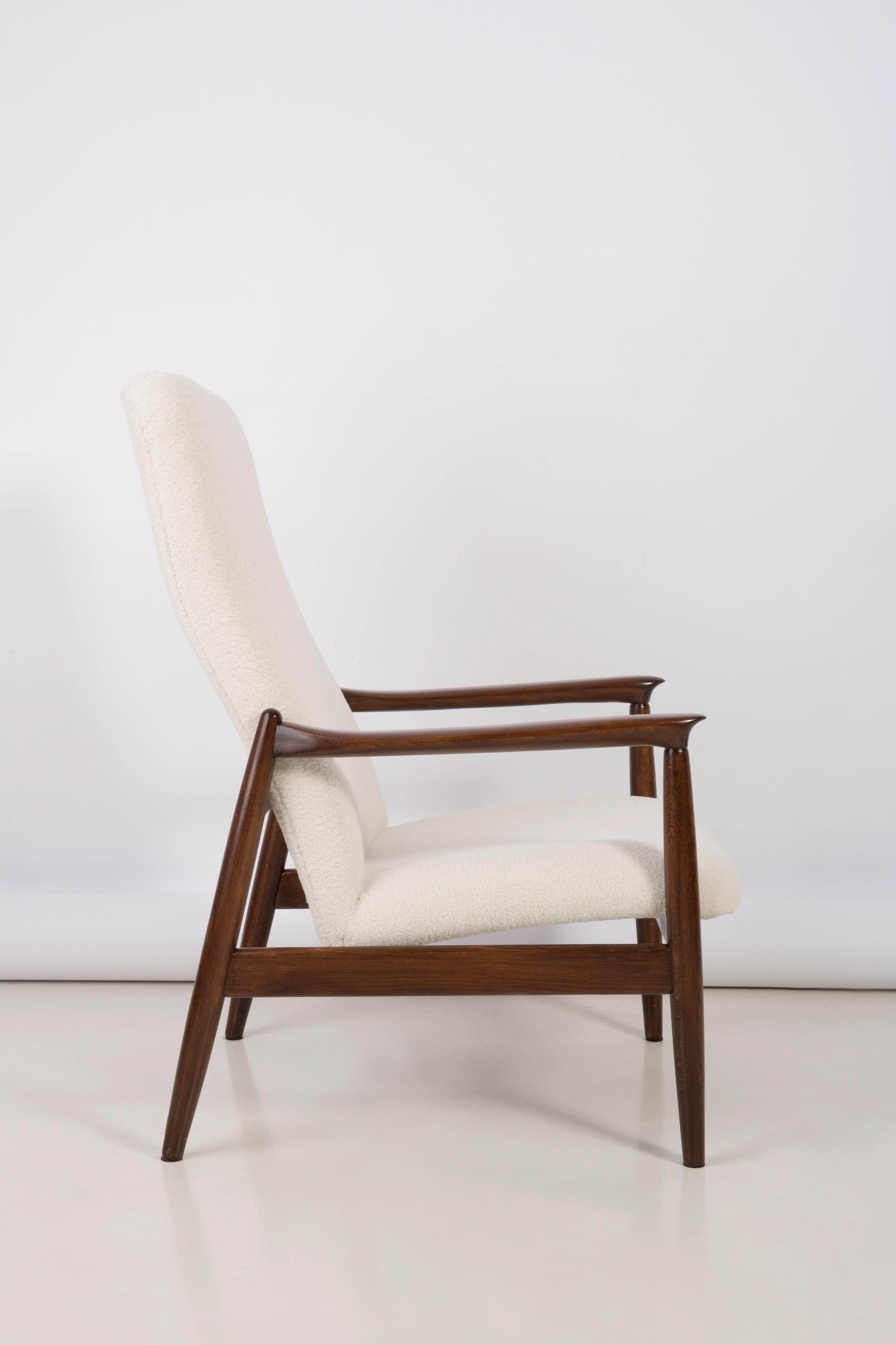Mid-Century Modern 20th Century Crème Boucle Armchair and Stool, Edmund Homa, 1960s For Sale