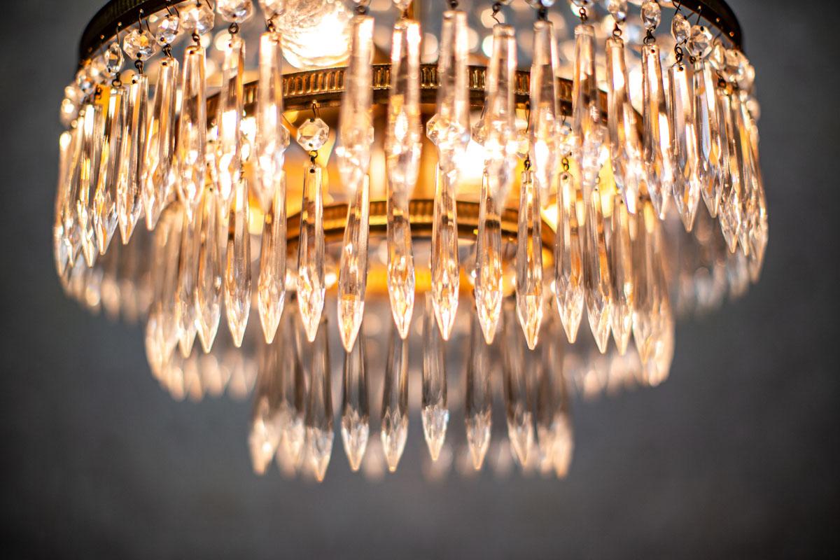 20th-Century Crystal Chandelier with Brass Elements 4