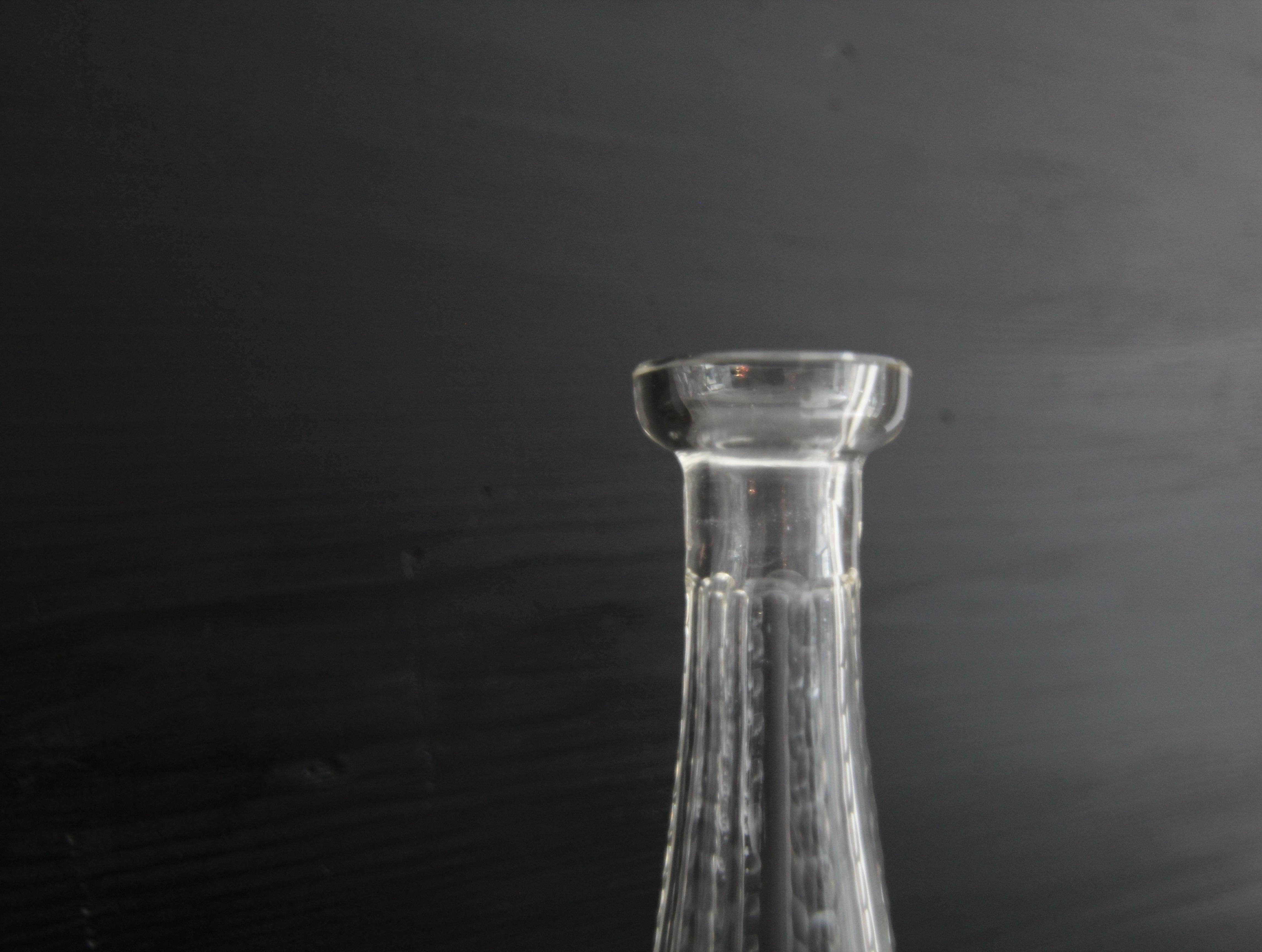 Carafe en cristal du 20e siècle en vente 2