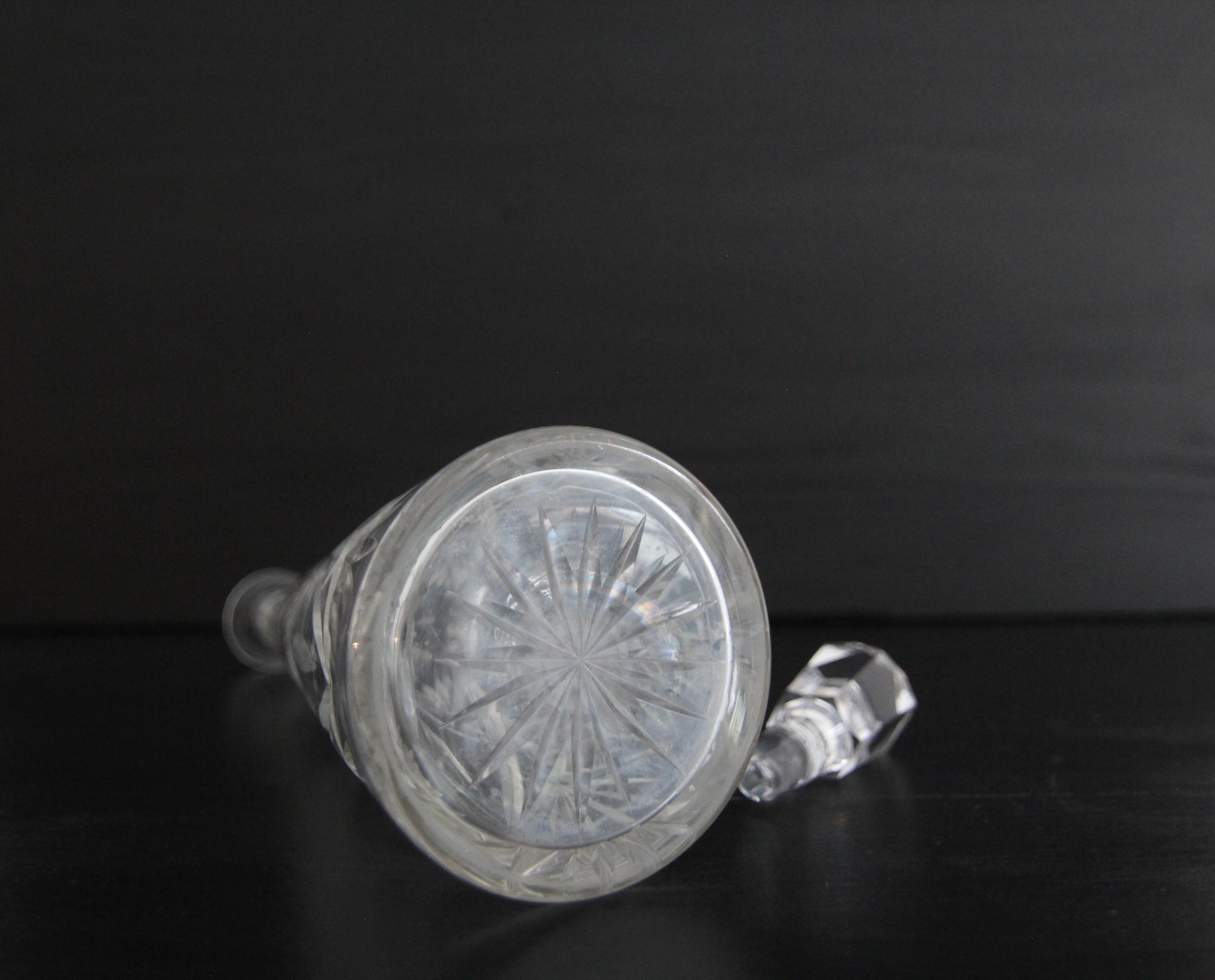 Carafe en cristal du 20e siècle en vente 2