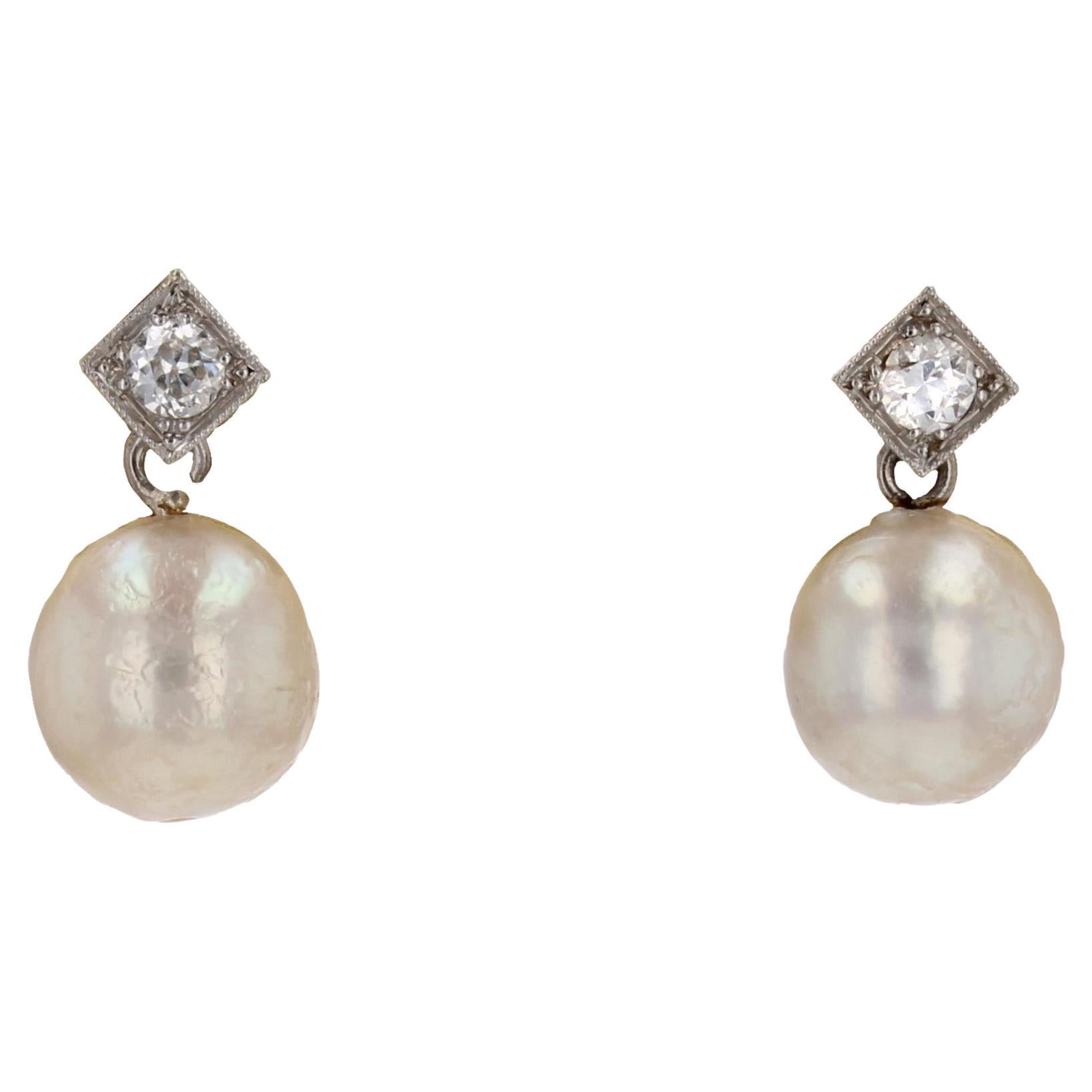 20th Century Cultured Pearl Diamonds 18 Karat Yellow Gold Drop Earrings For Sale