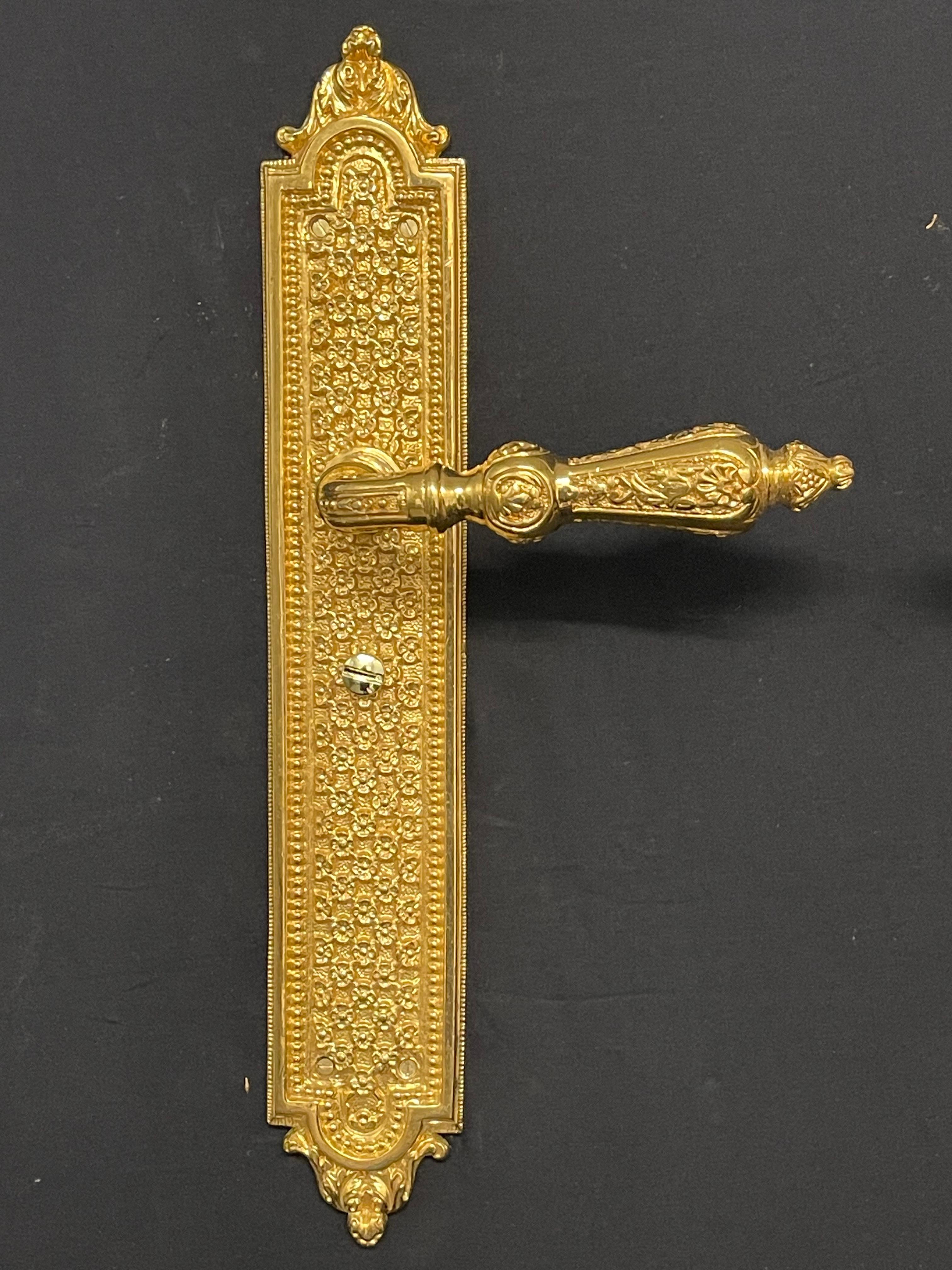 Unique custom made heavy 24k gold plated brass door handles are rare.
 
Exquisite and ornately detailed pairs of gold plated door handles these unique incredibly rare sets of door furniture originated from 45 Park Lane, Mayfair London the former