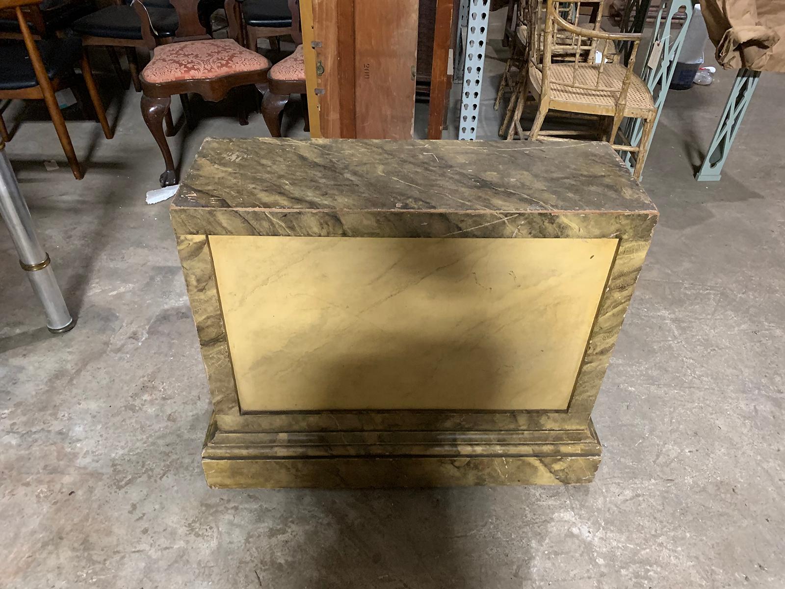 20th Century Custom Marbleized Pedestal In Good Condition For Sale In Atlanta, GA