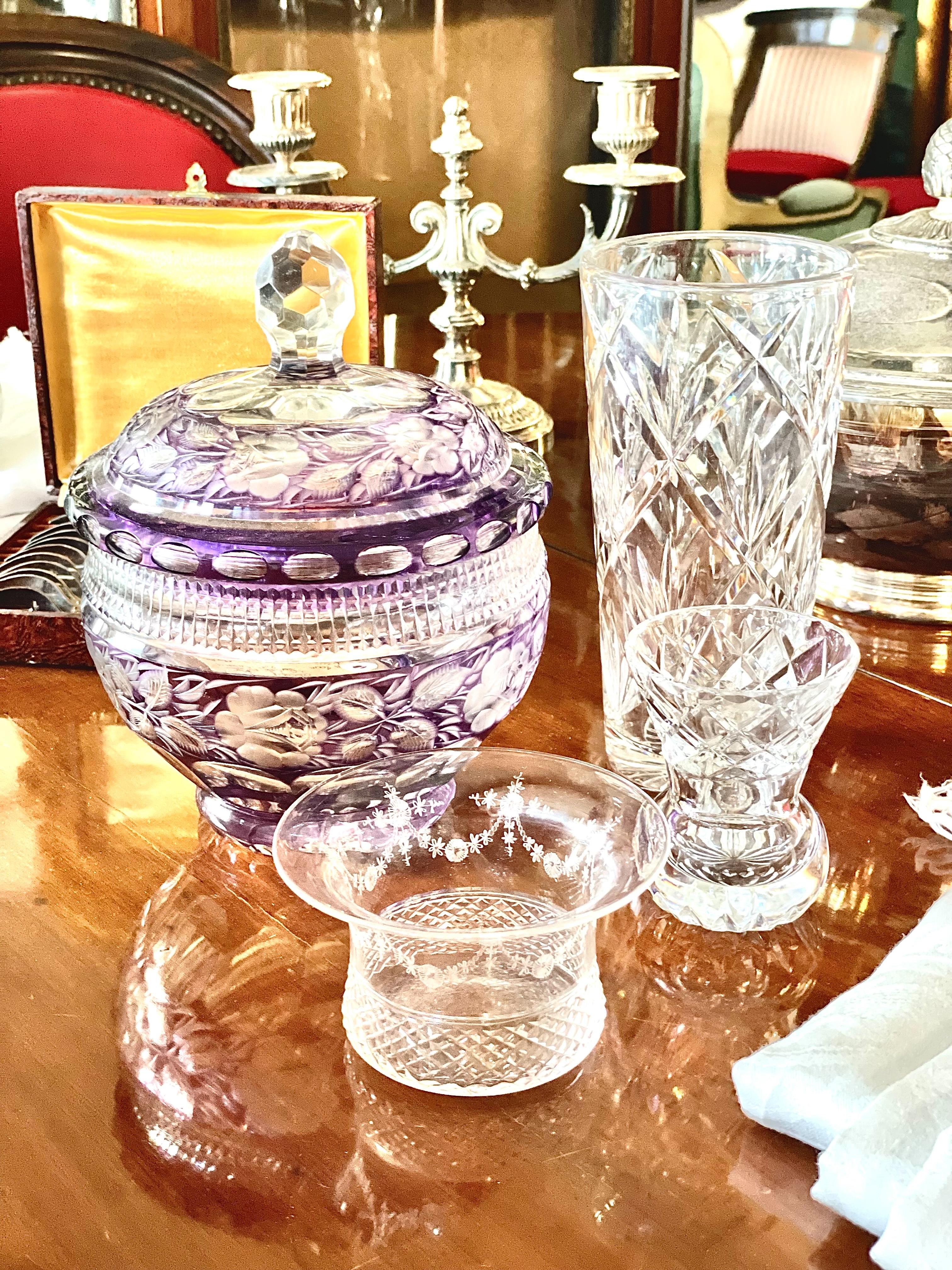 Vase en cristal taillé du 20e siècle en vente 6