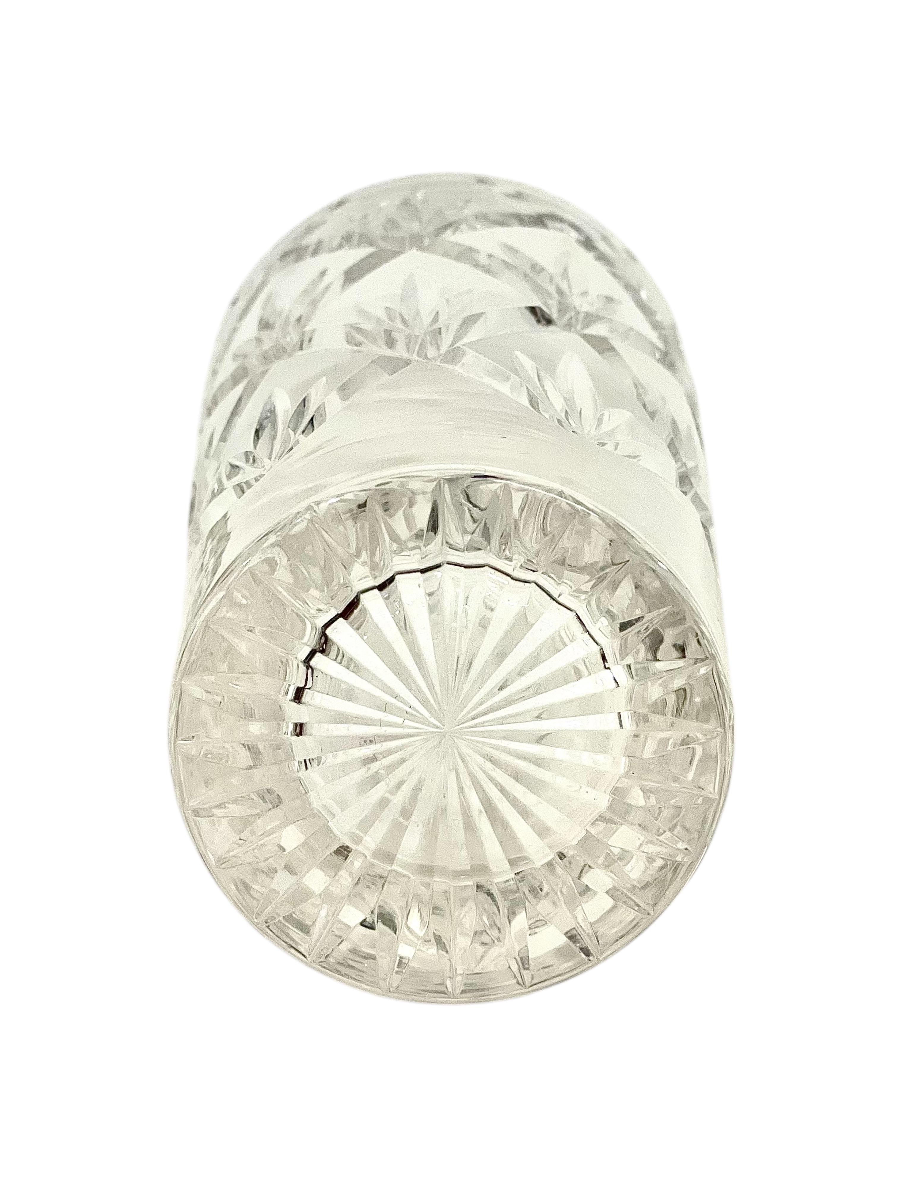 Vase en cristal taillé du 20e siècle Bon état - En vente à LA CIOTAT, FR