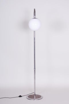 20th Century Czech Bauhaus Chrome Floor Lamp by Robert Slezák, Period 1930-1939