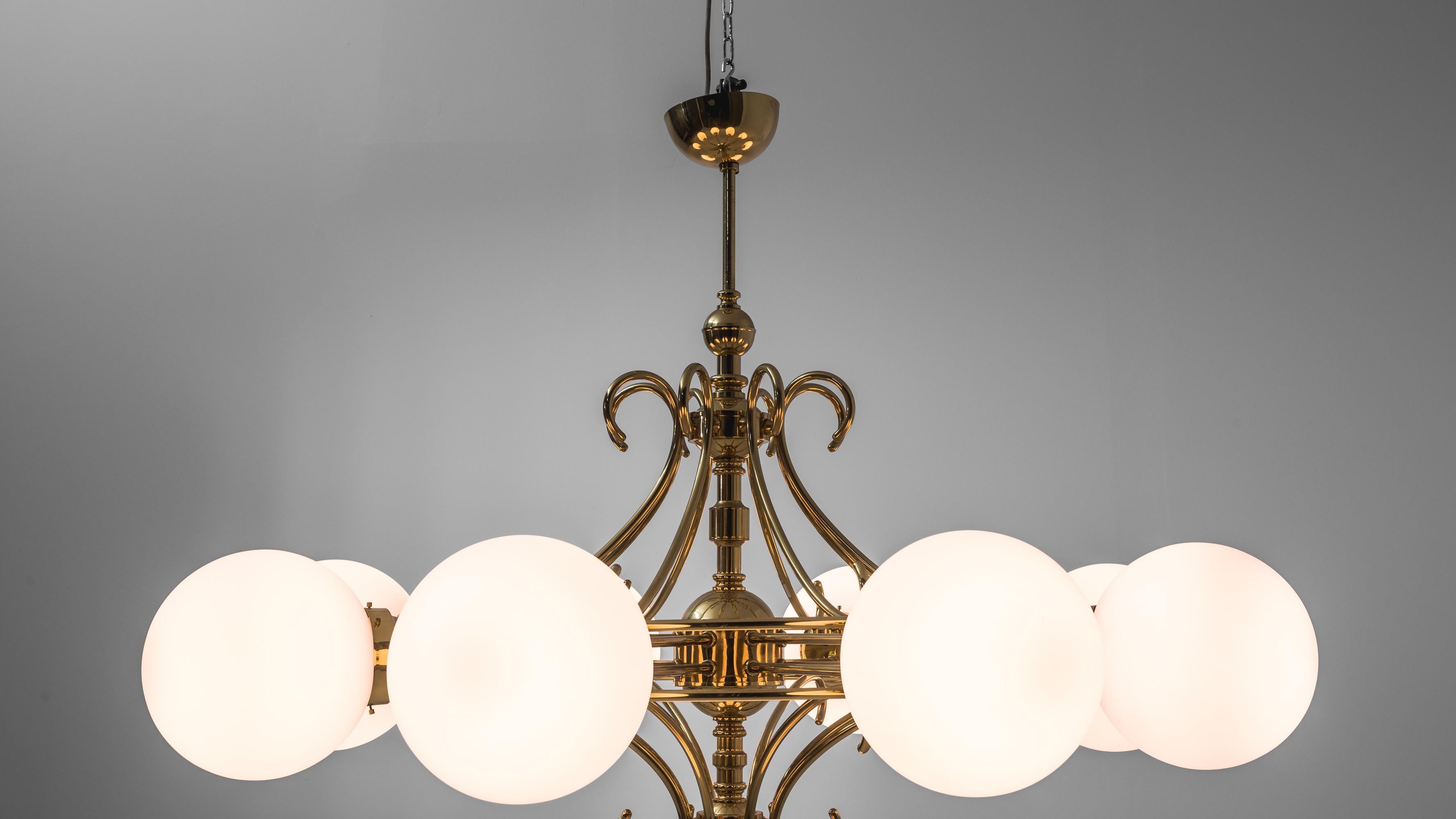 Lustre en laiton tchèque du 20e siècle en vente 1