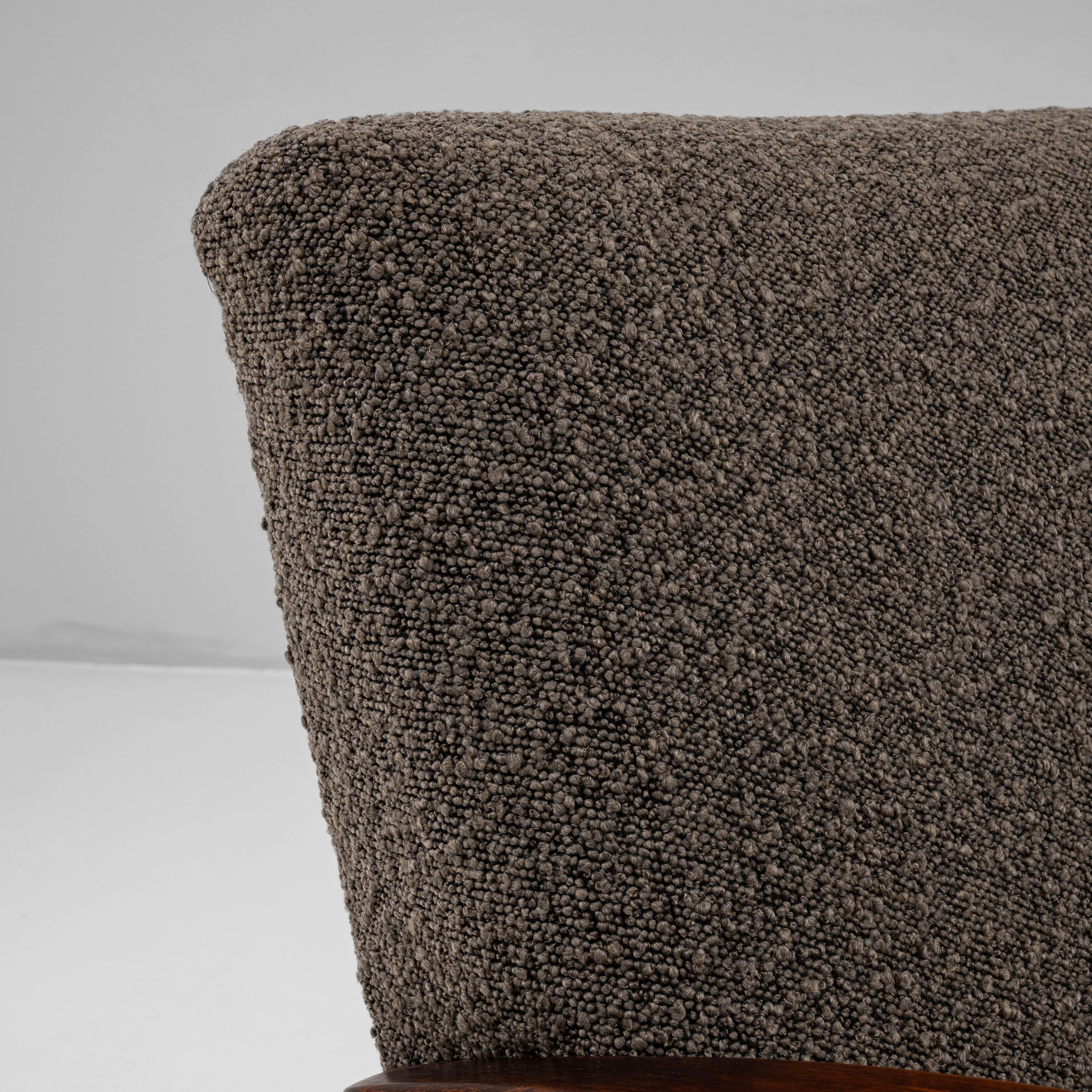 Sillón tapizado MCM checo del siglo XX en venta 6