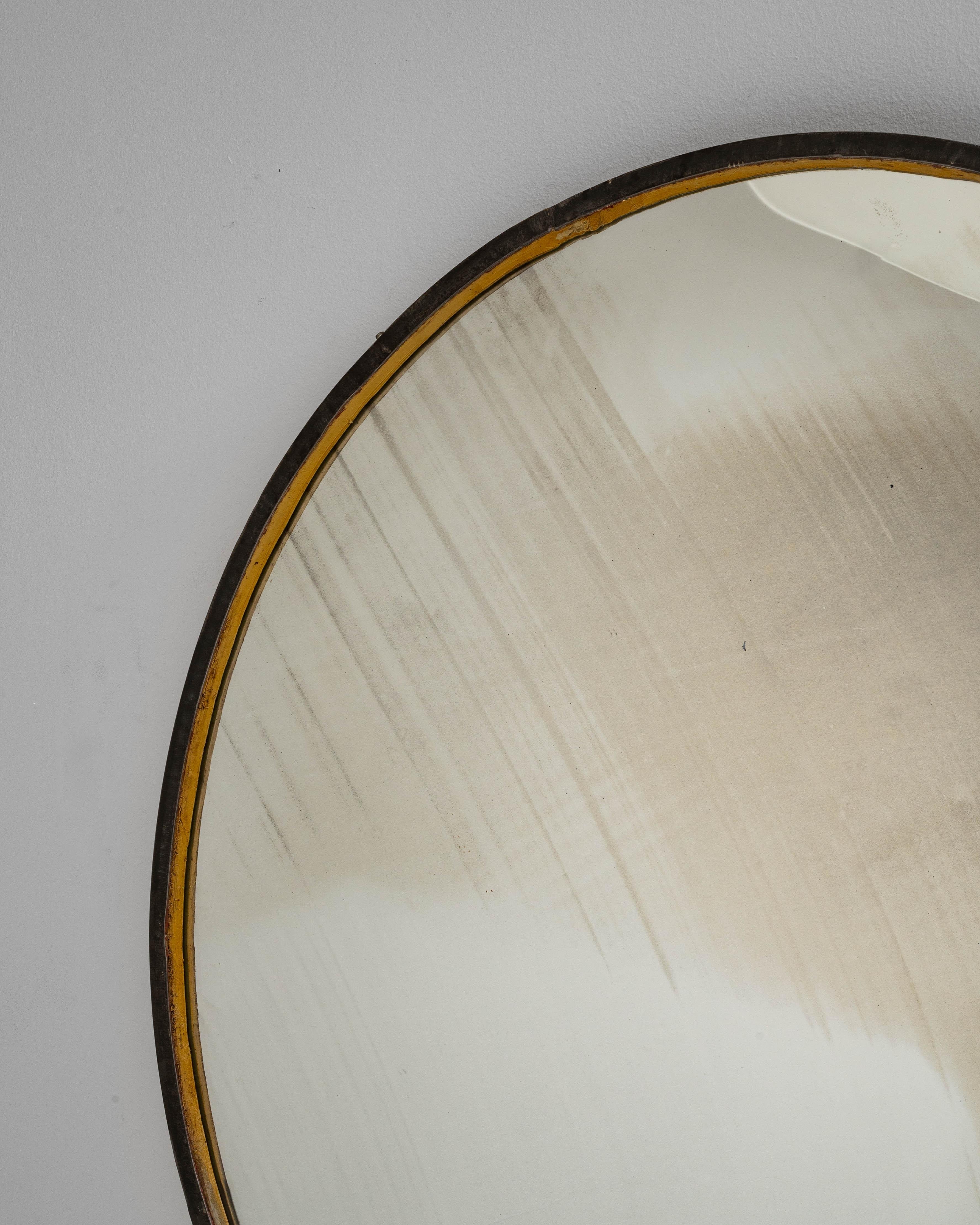 Miroir rond en métal tchèque du 20e siècle en vente 1