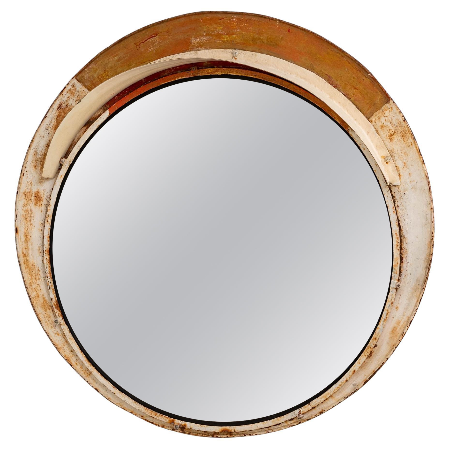 Miroir rond en métal tchèque du 20e siècle