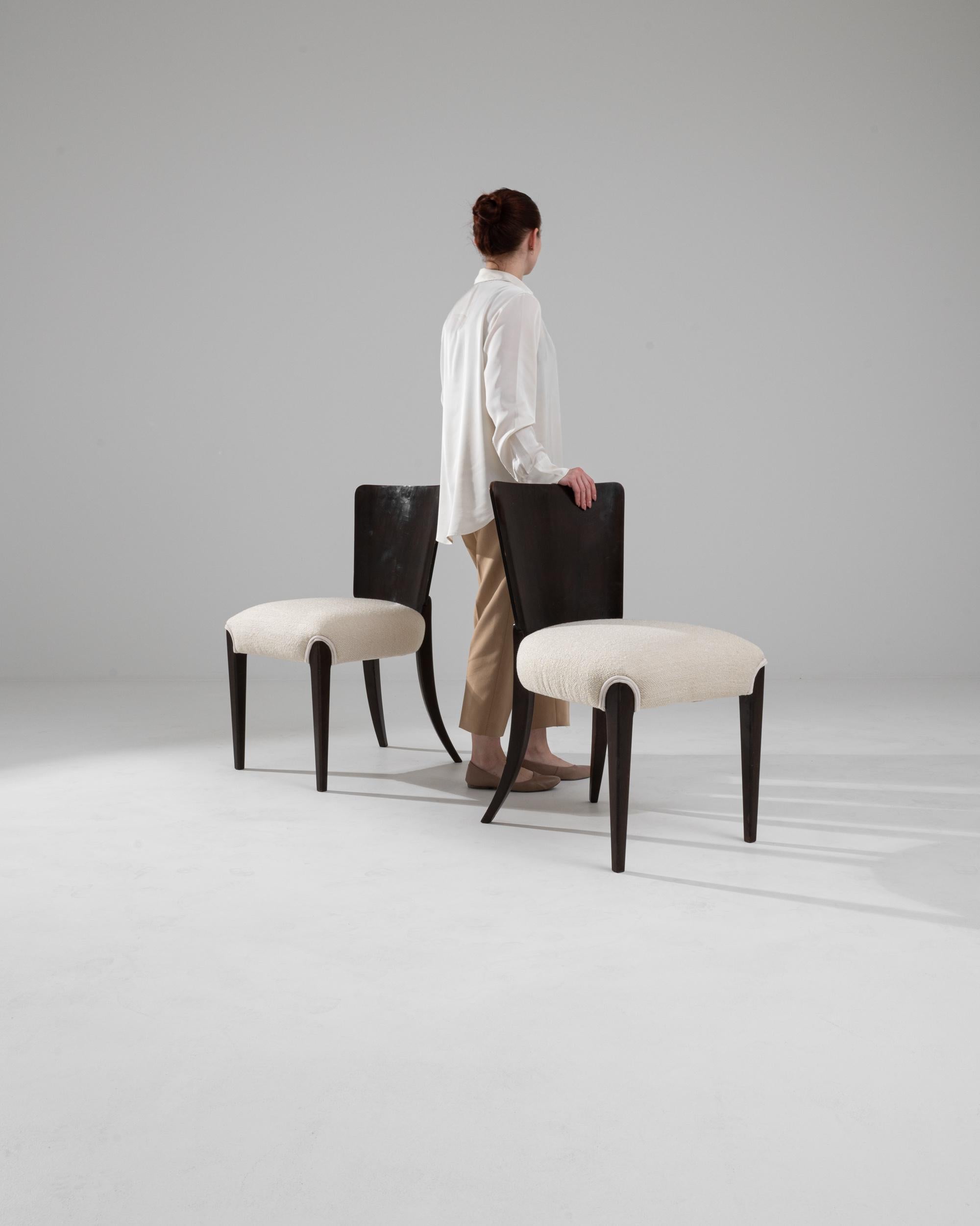 Mid-Century Modern Paire de chaises en bois tchèques du 20e siècle par J. Halabala en vente
