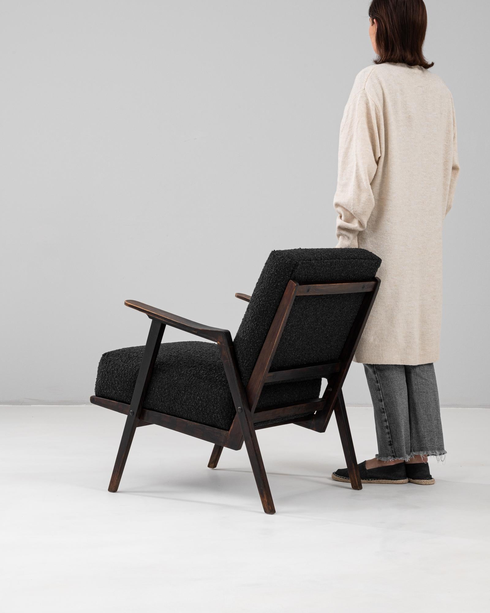 Tissu d'ameublement Fauteuil tapissé tchèque du 20e siècle en vente