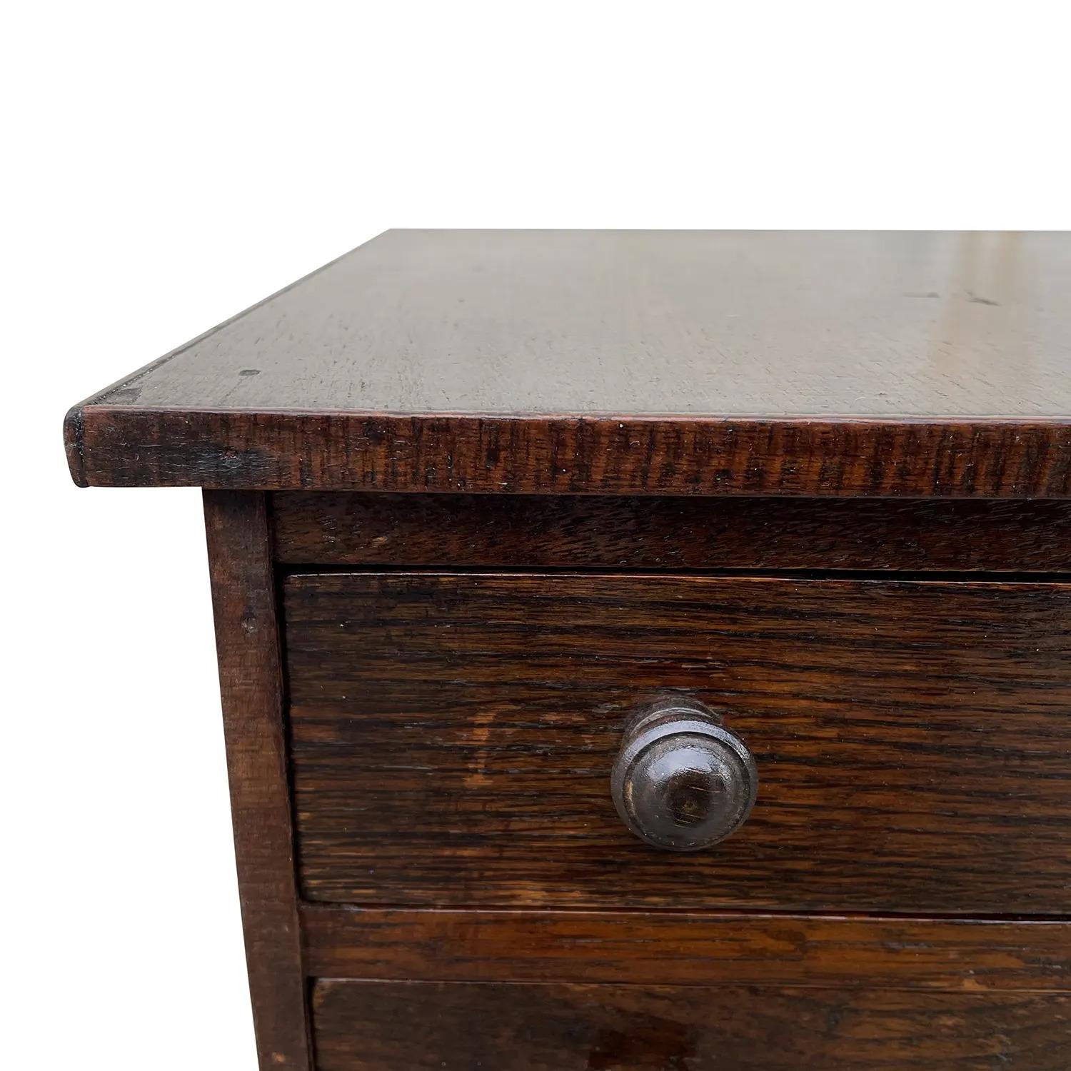 20th Century Danish Art Deco Oakwood Semainiere - Small Scandinavian Cabinet For Sale 7
