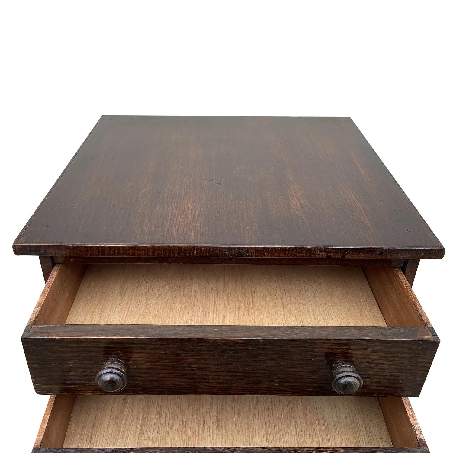 20th Century Danish Art Deco Oakwood Semainiere - Small Scandinavian Cabinet For Sale 8