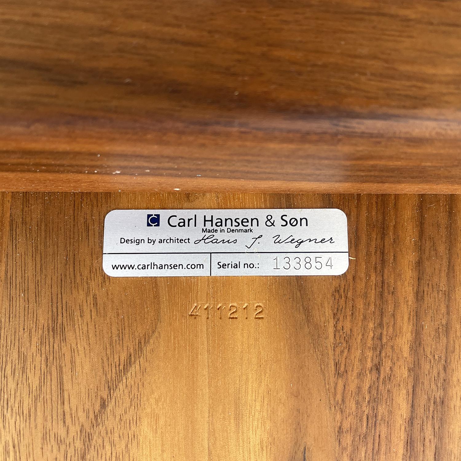20th Century Danish Carl Hansen & Søn Walnut Coffee Table by Hans J. Wegner For Sale 7